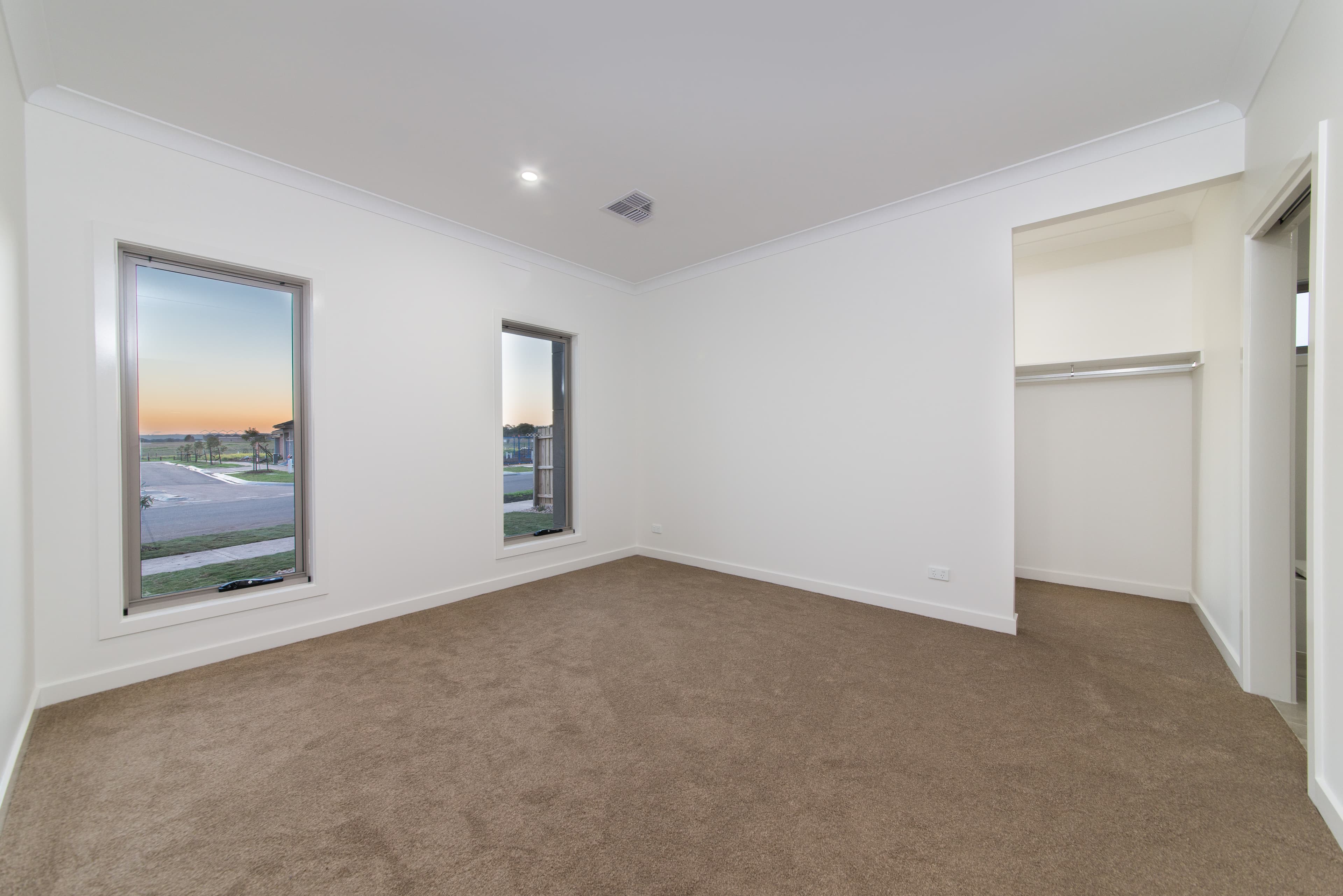 38 Torrance Drive, Harkness, Harkness - Thumbnail 4