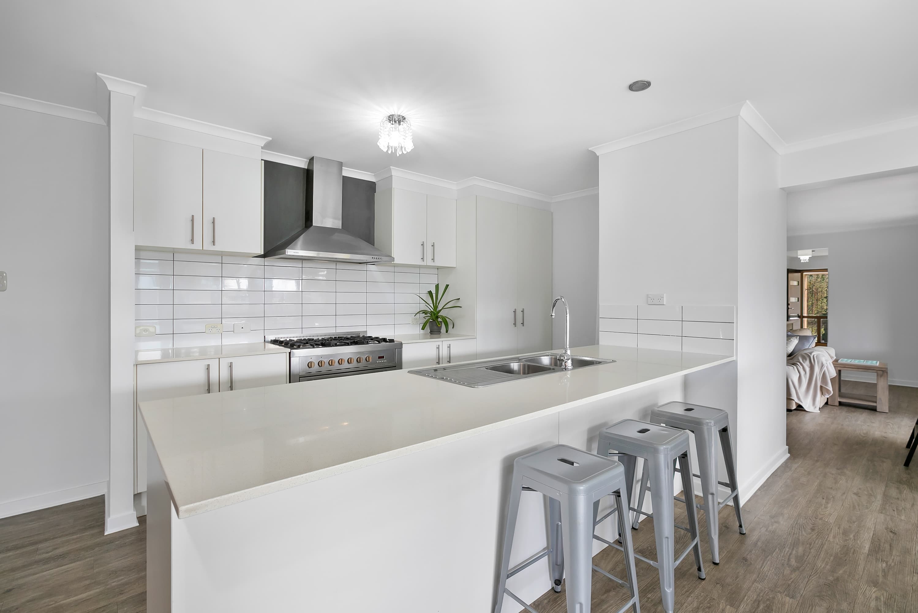 2 Valencia Springs Drive, Redland Bay, Redland Bay - Thumbnail 3