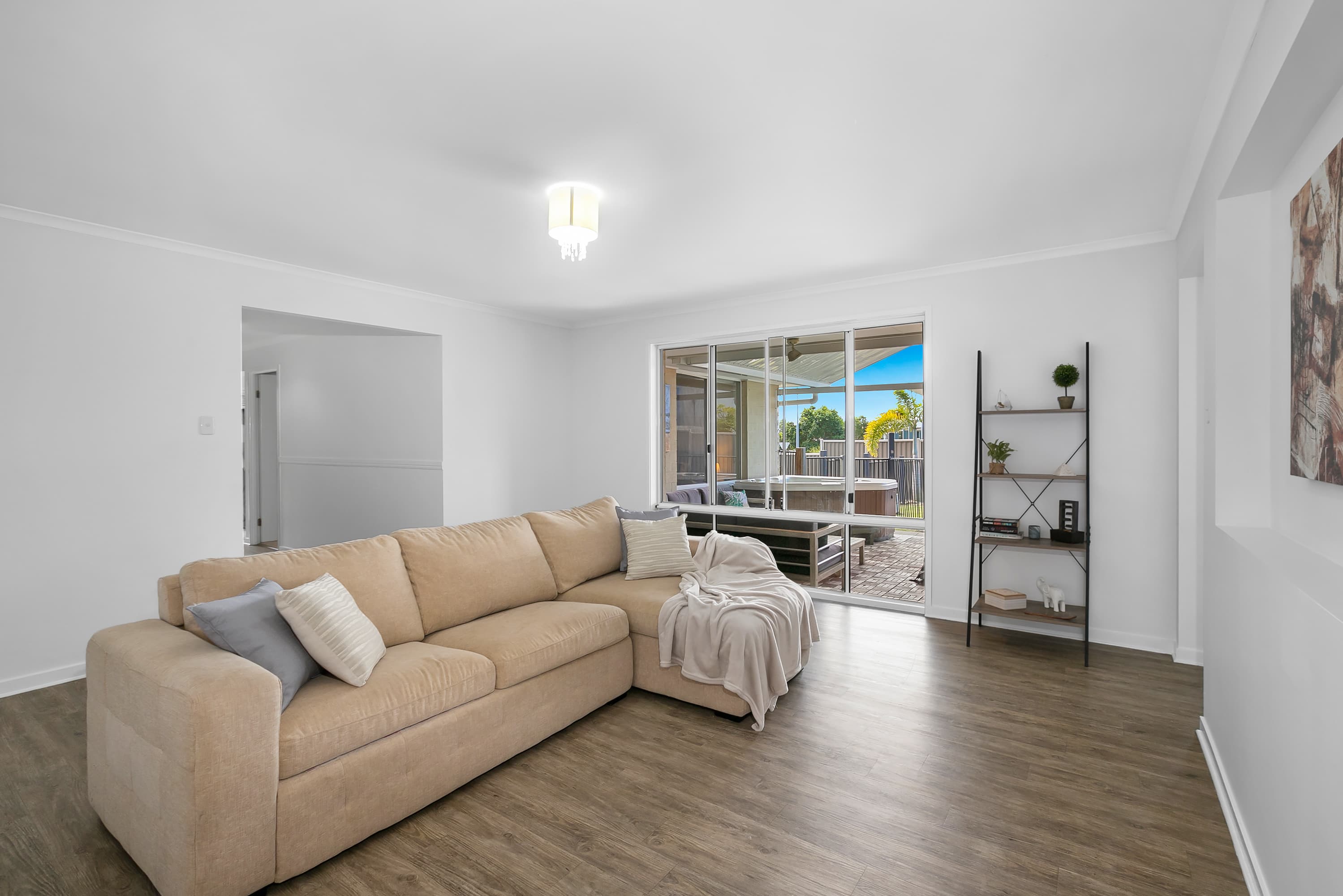 2 Valencia Springs Drive, Redland Bay, Redland Bay - Thumbnail 8