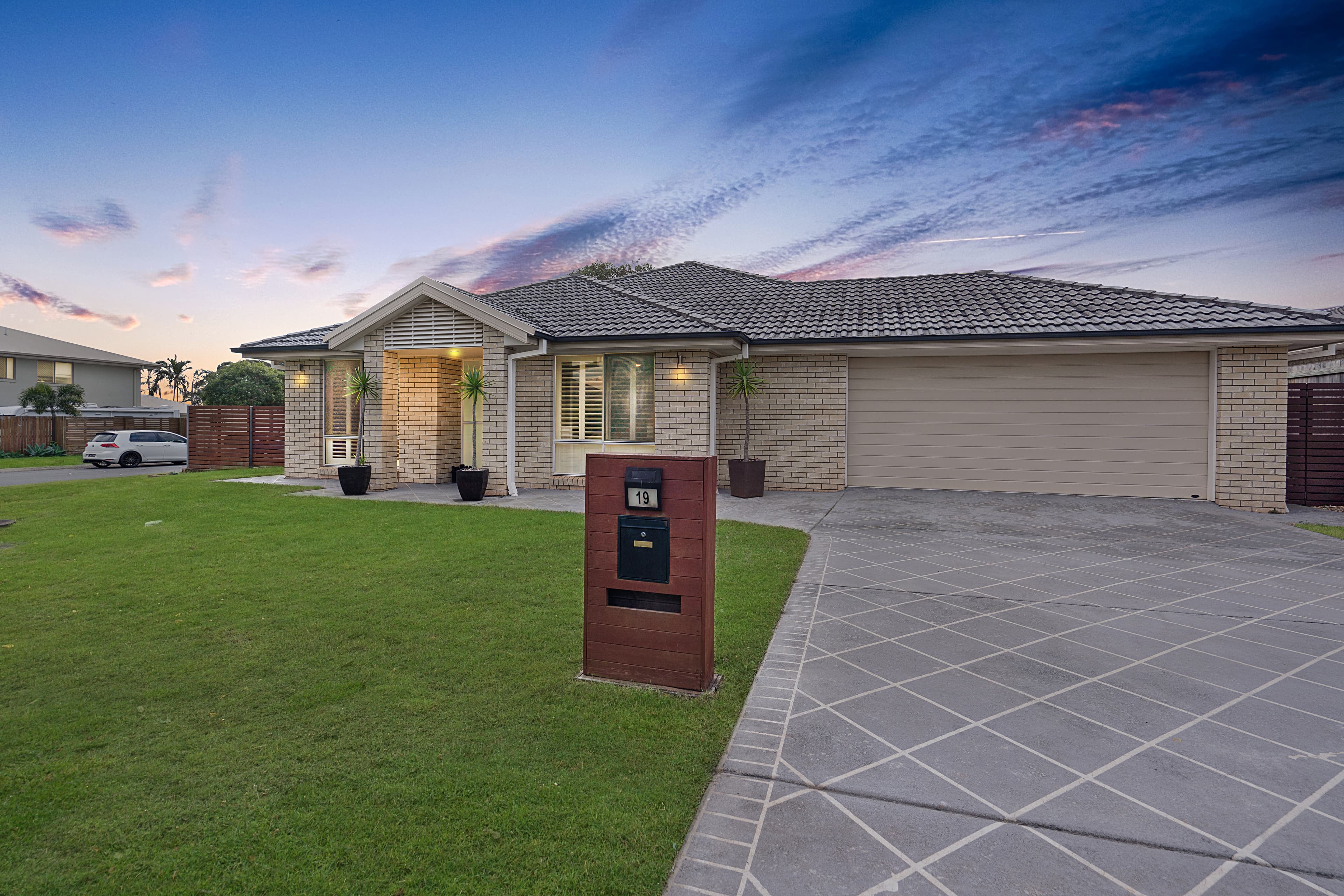 19 Minetta Street, Victoria Point, Victoria Point - Image 1