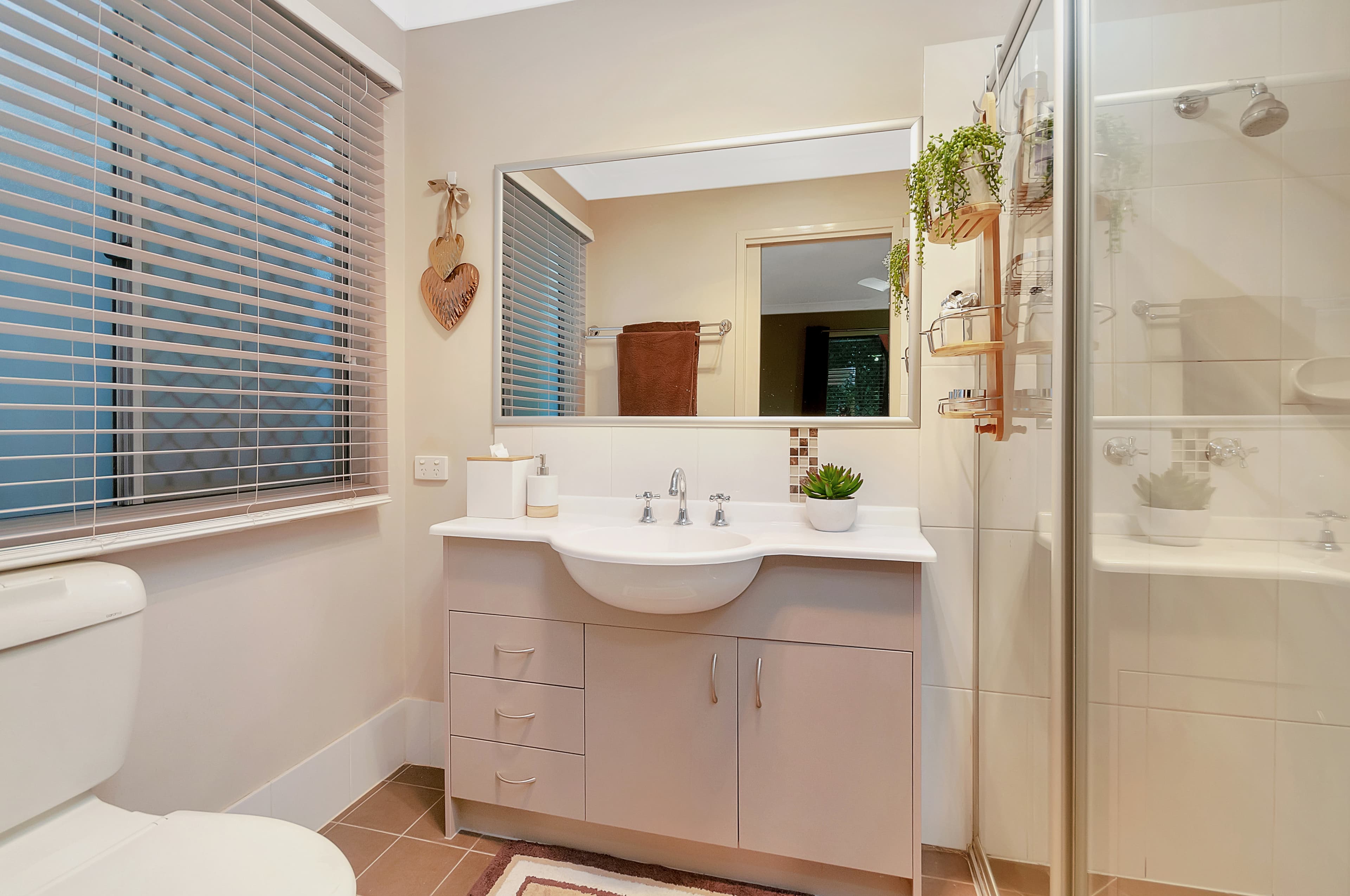 49 Emerald Crescent, Springfield, Springfield - Thumbnail 8