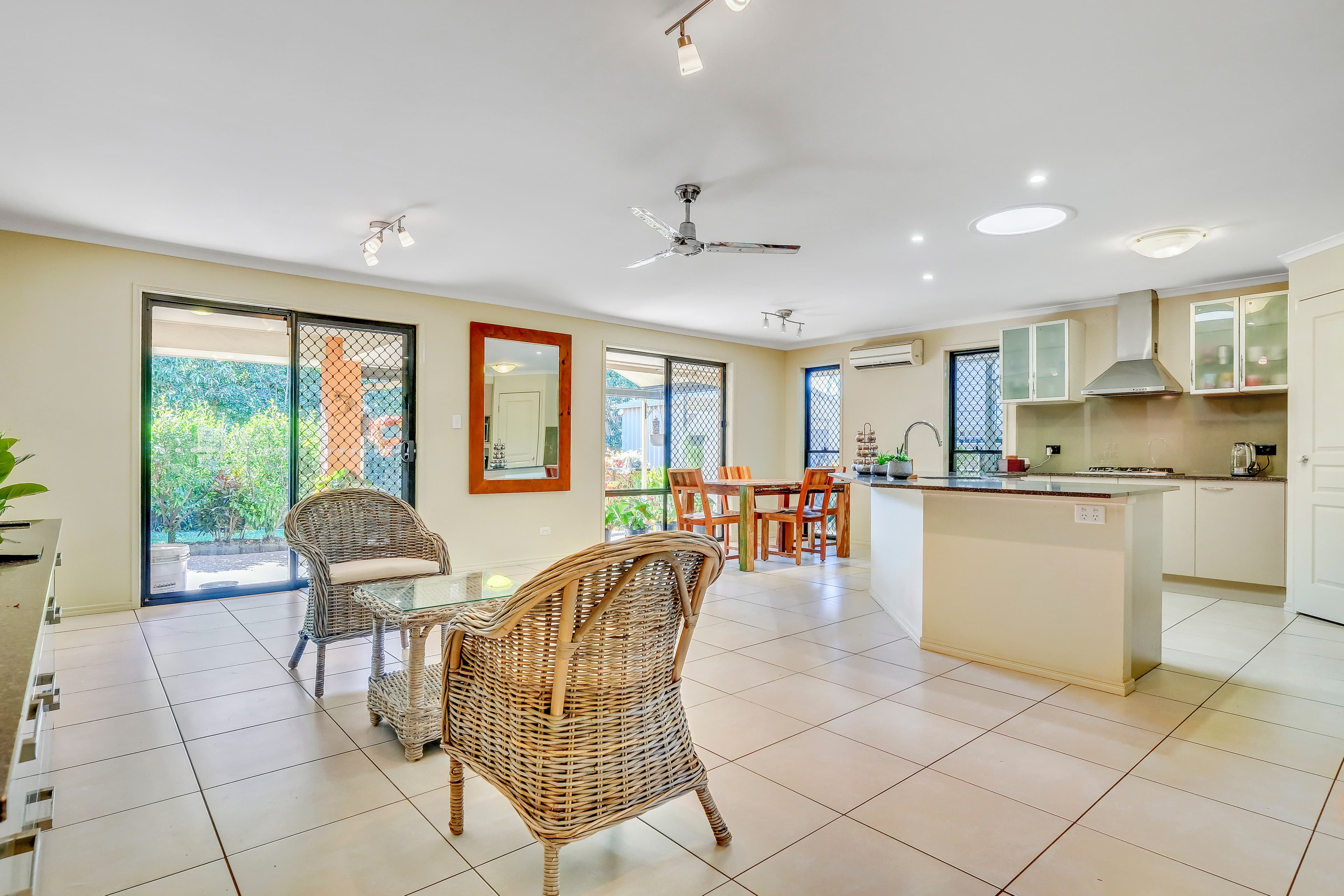 27 Paperbark Crescent, Heathwood, Heathwood - Thumbnail 2