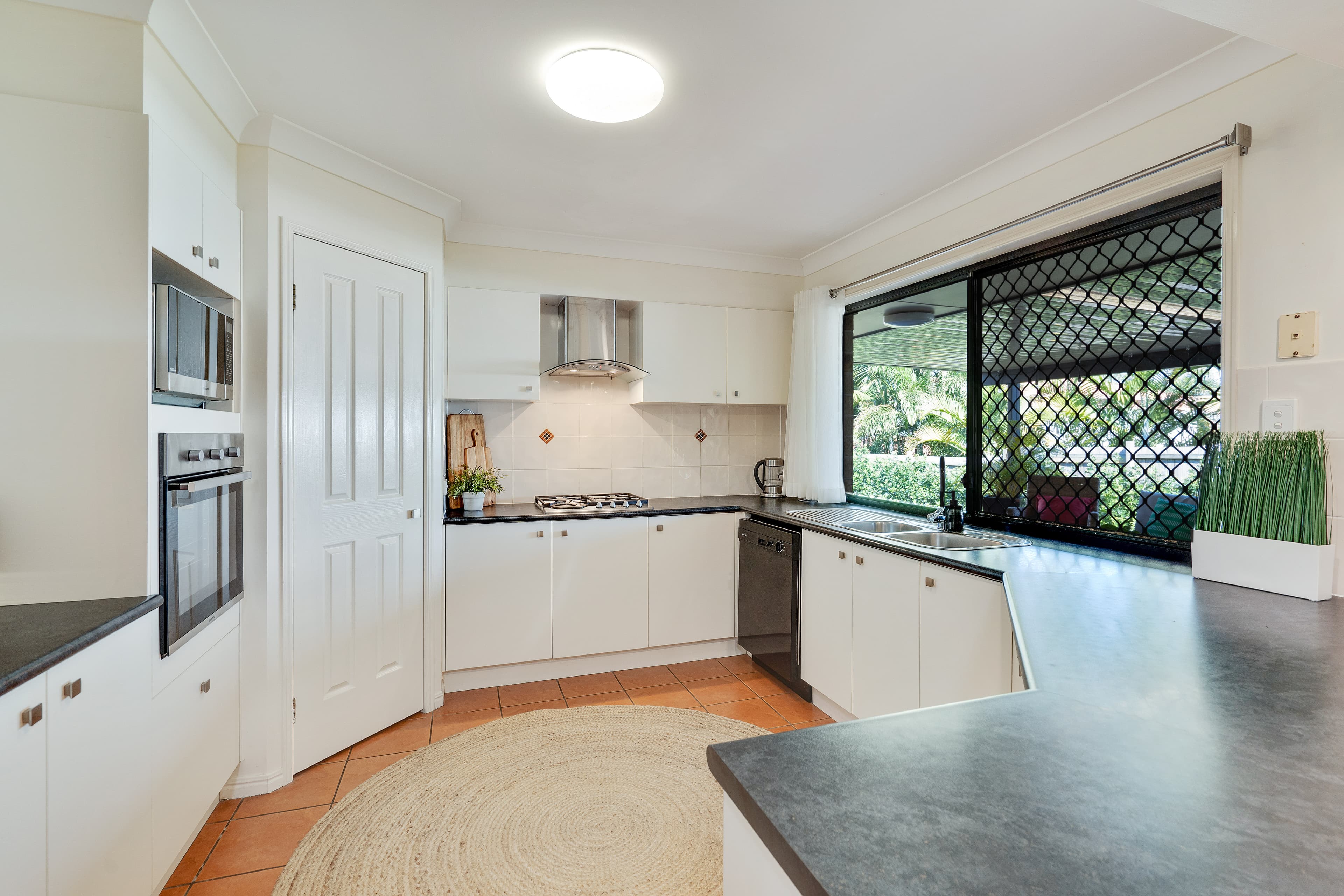 22 Watervale Drive, Redland Bay, Redland Bay - Thumbnail 3
