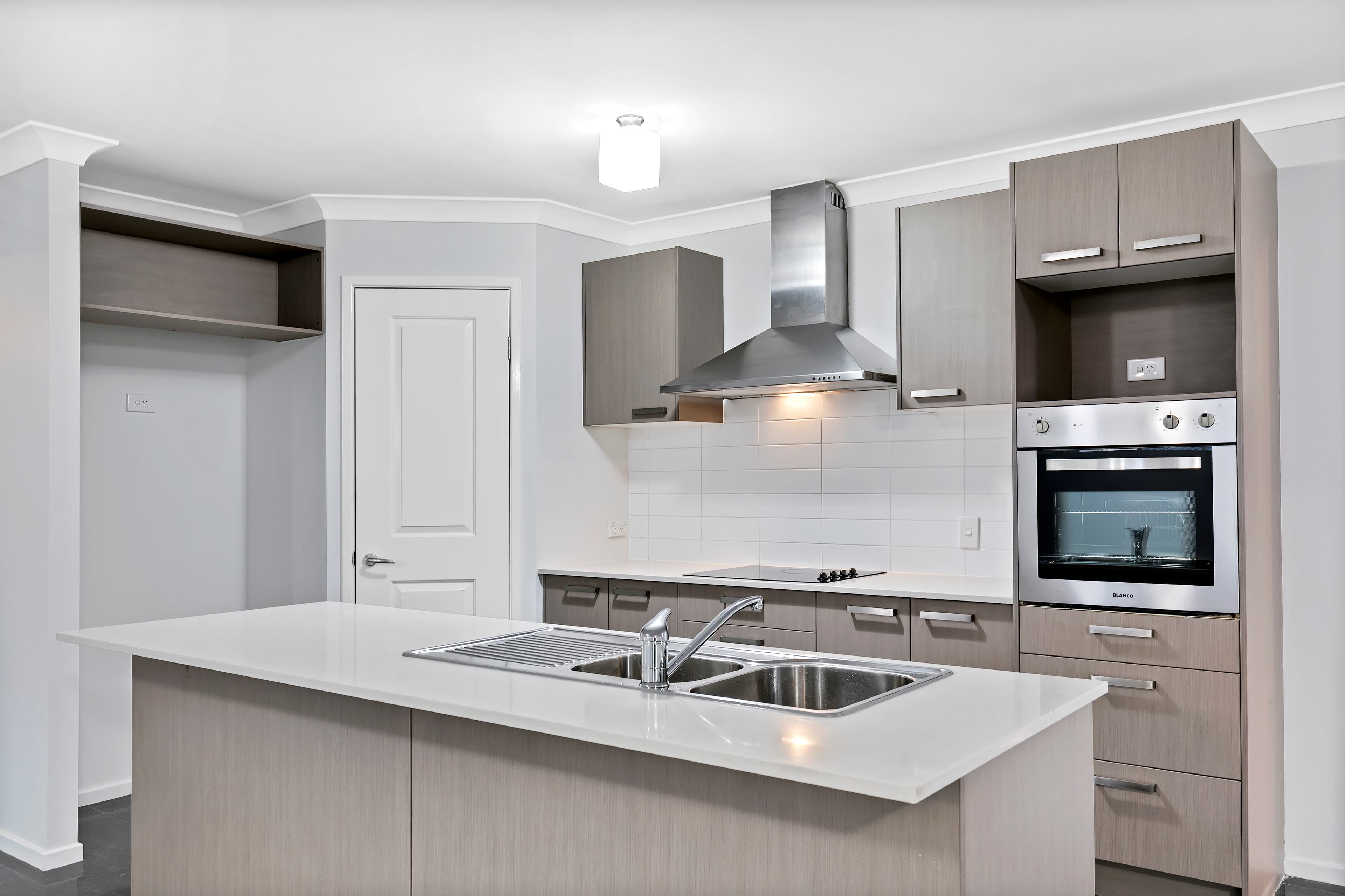 10 Baybreeze Close, Deception Bay, Deception Bay - Thumbnail 4
