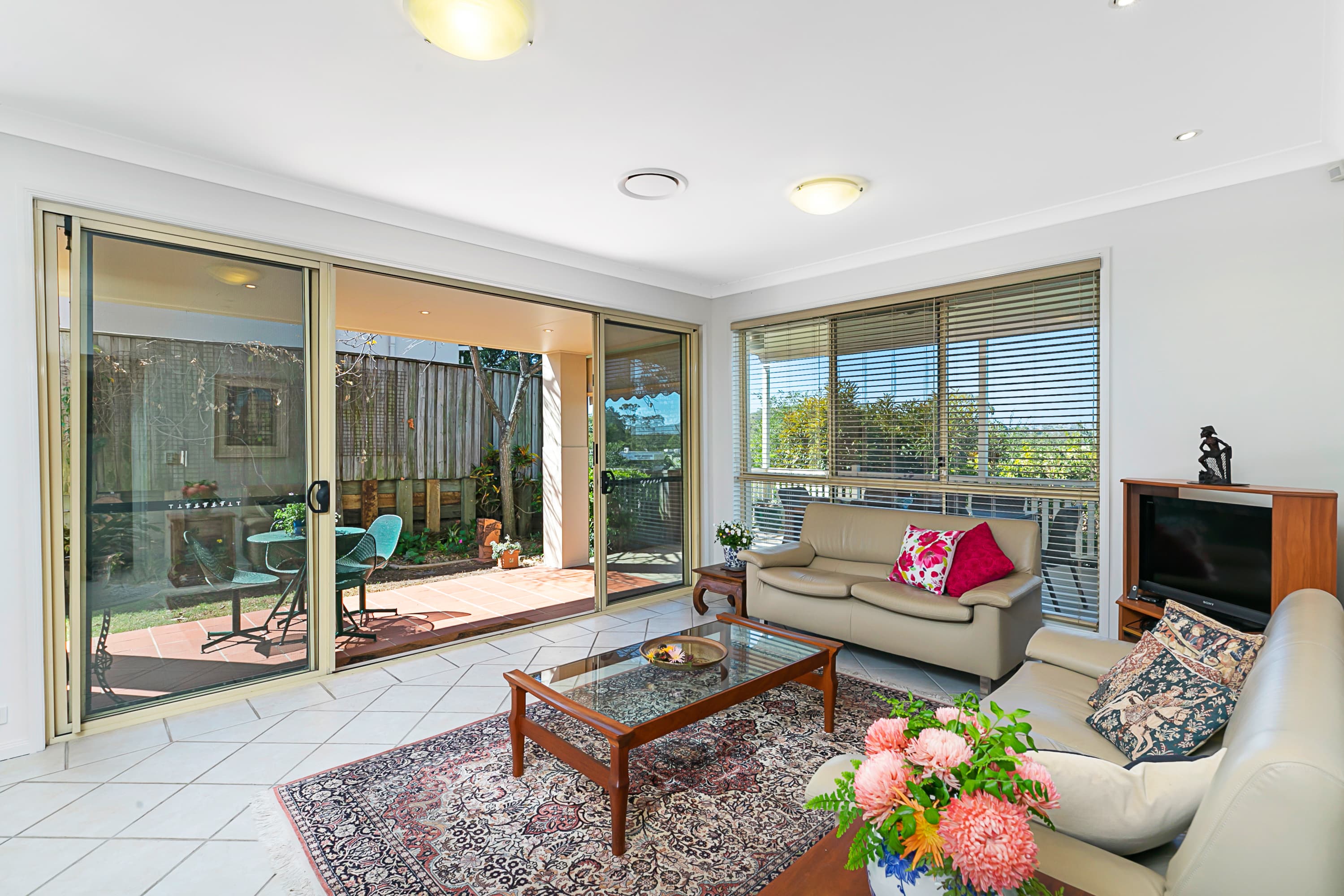 82 Flame Tree Crescent, Carindale, Carindale - Thumbnail 4