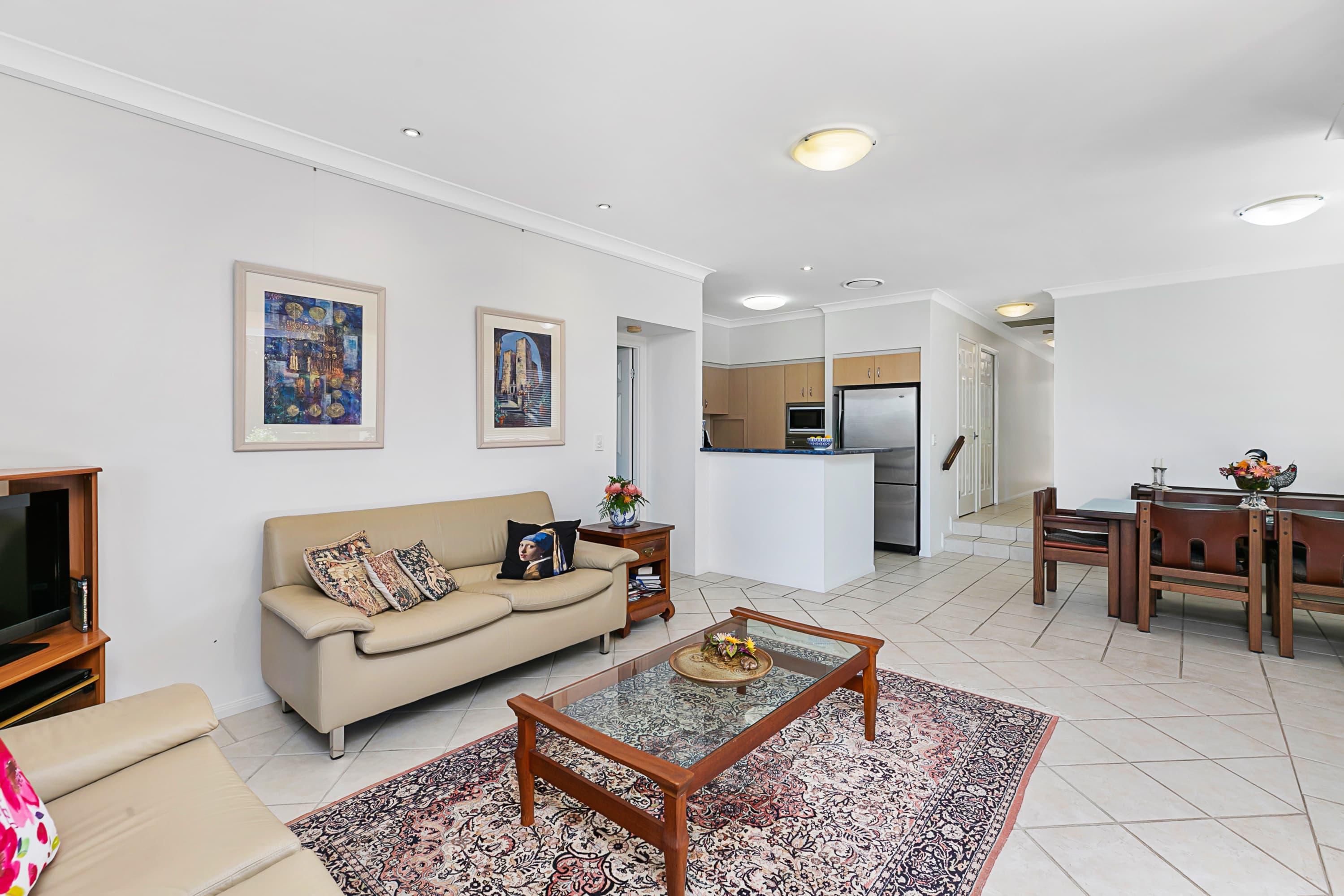 82 Flame Tree Crescent, Carindale, Carindale - Thumbnail 6
