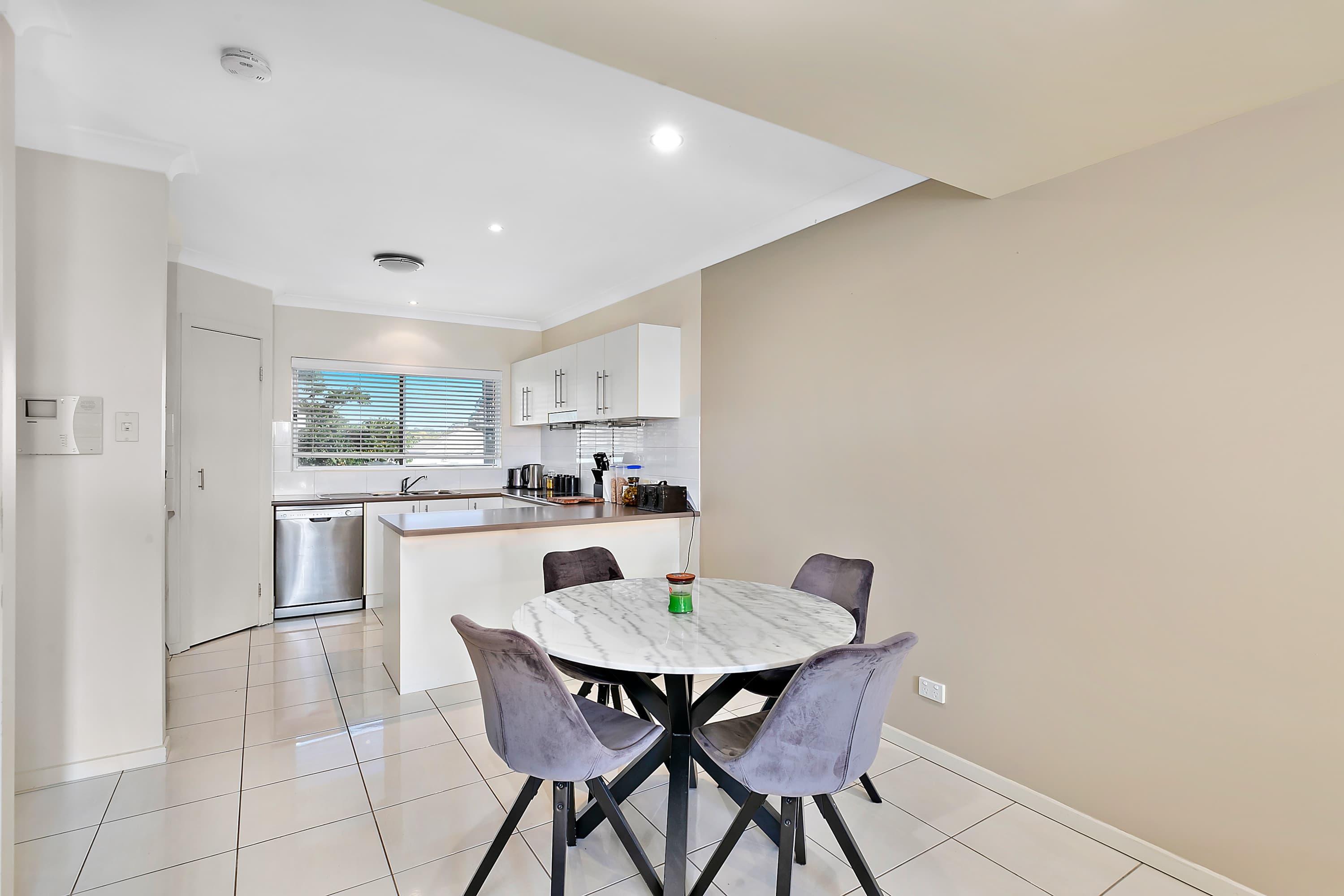 Unit 11/4 Clayton Court, Thornlands, Thornlands - Thumbnail 3