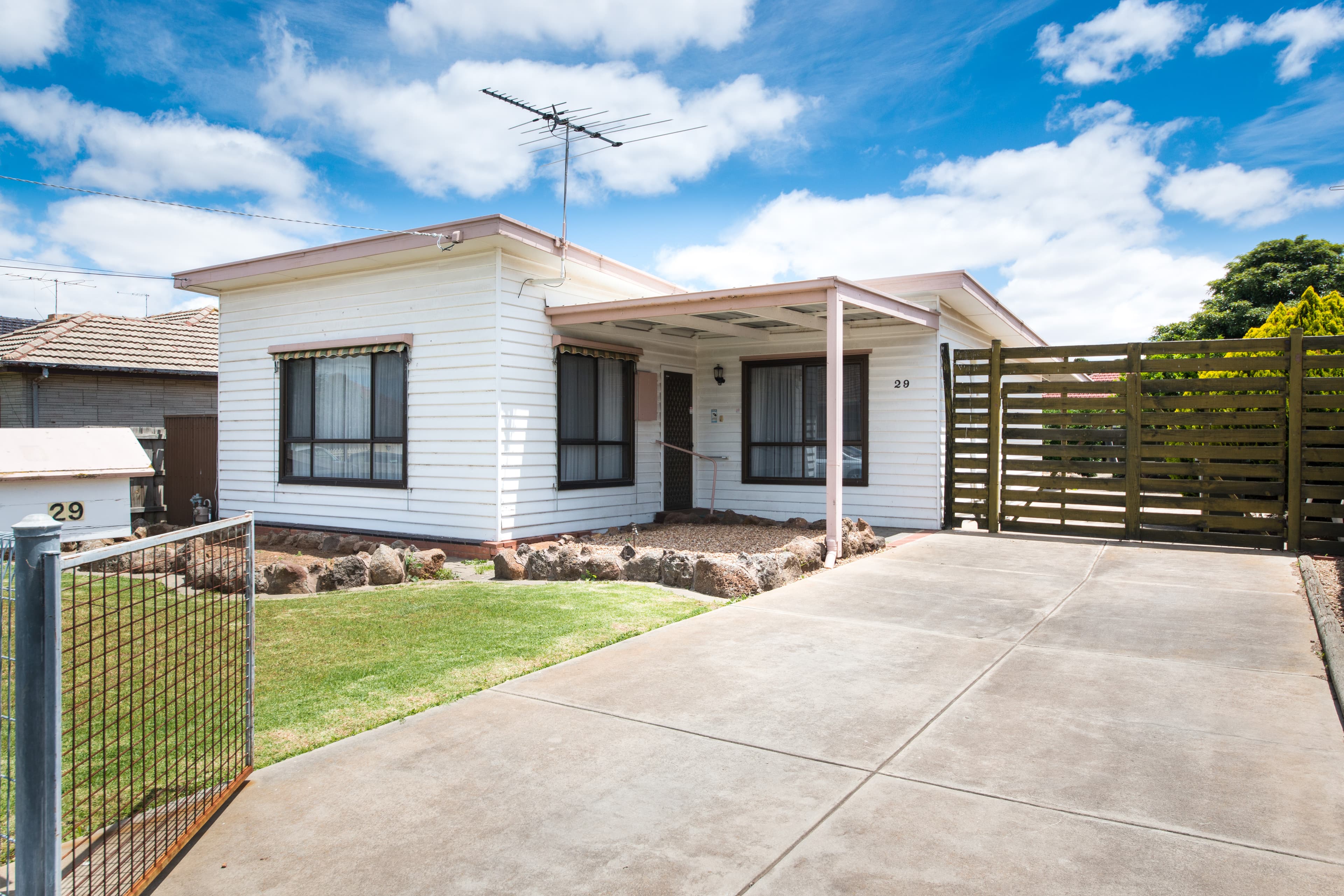29 Collins Street, St Albans, St Albans - Image 1