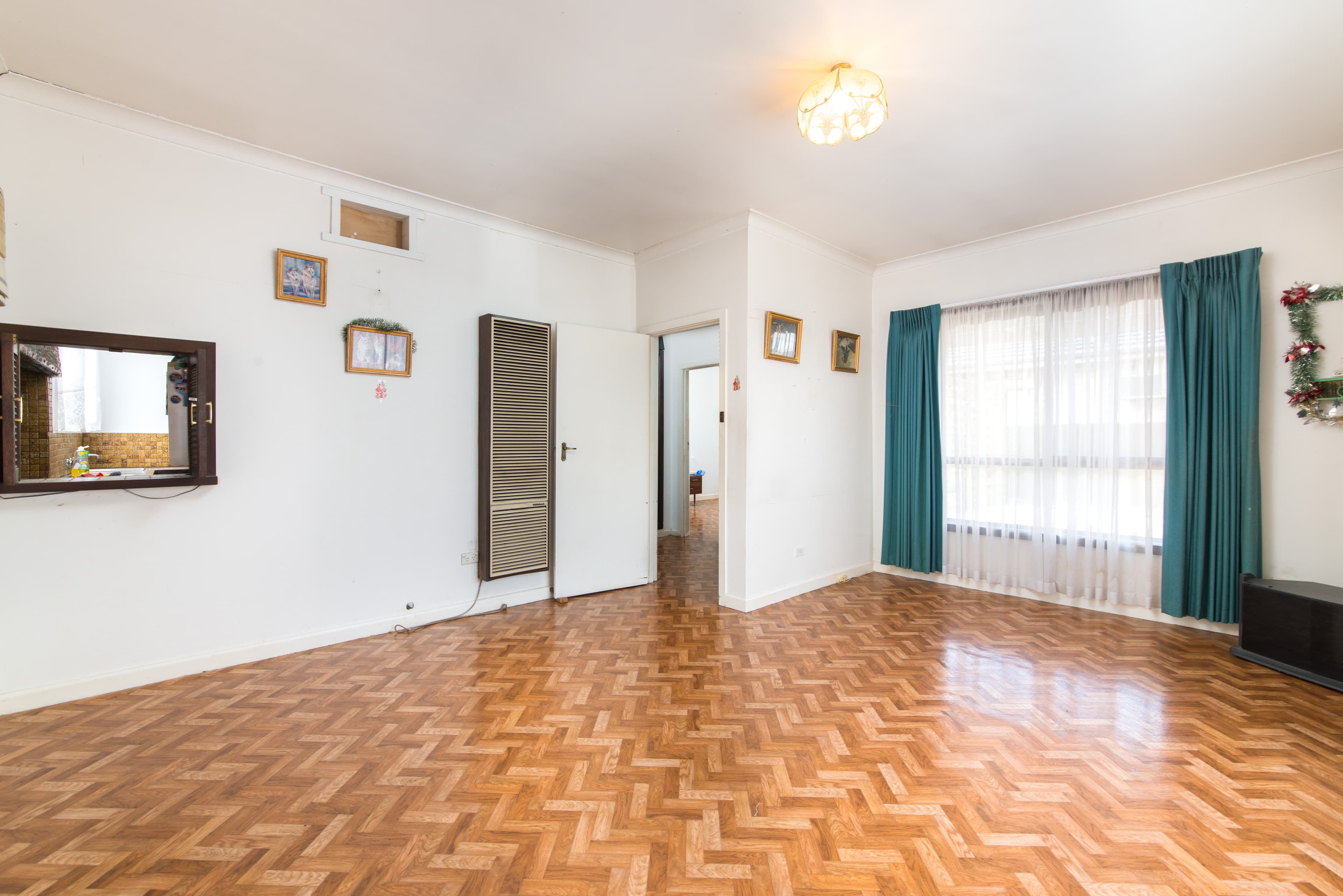 29 Collins Street, St Albans, St Albans - Thumbnail 2