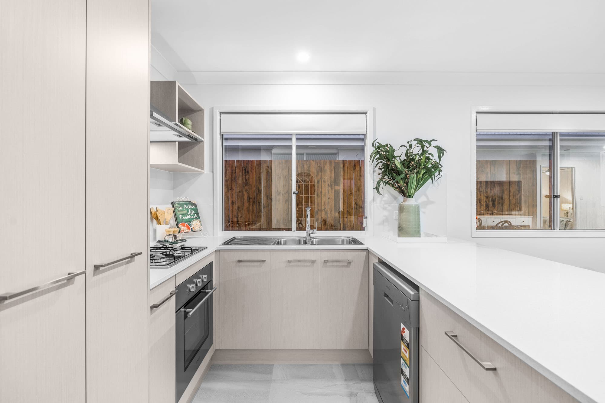 116 (Lot 23) Broadwater Terrace, Redland Bay, Redland Bay - Thumbnail 8