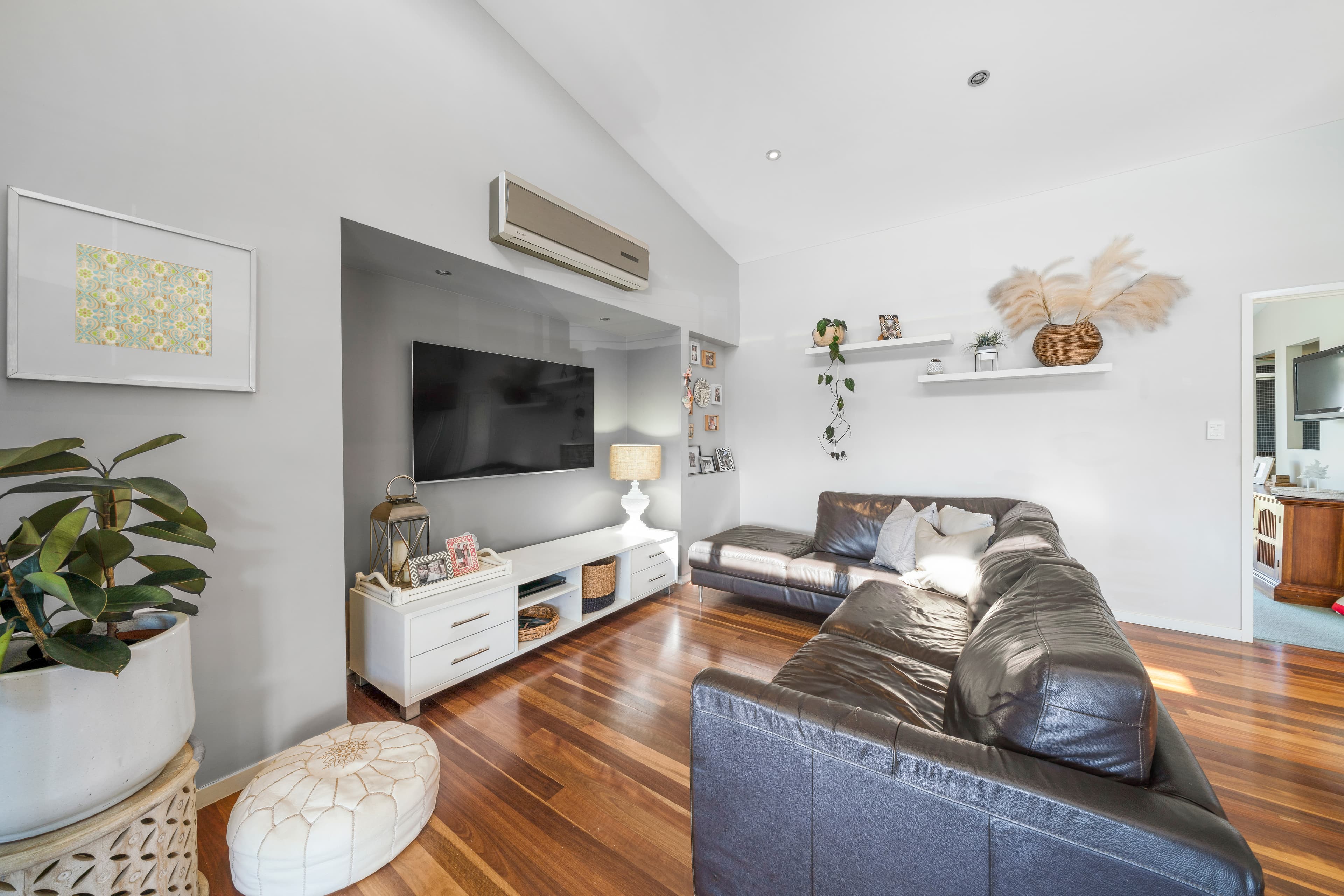 7 Haslingden Drive, Redland Bay, Redland Bay - Thumbnail 4