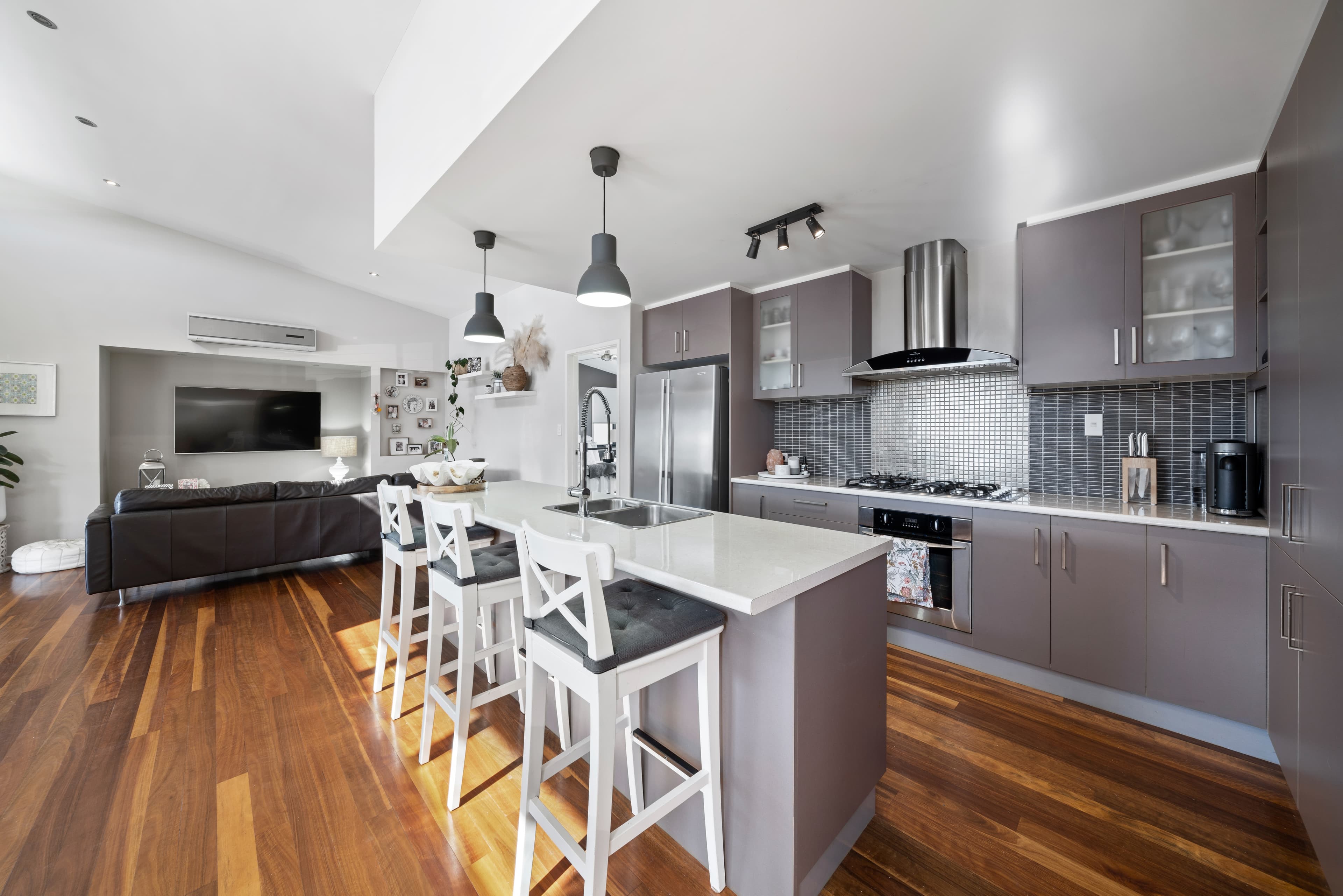 7 Haslingden Drive, Redland Bay, Redland Bay - Thumbnail 3