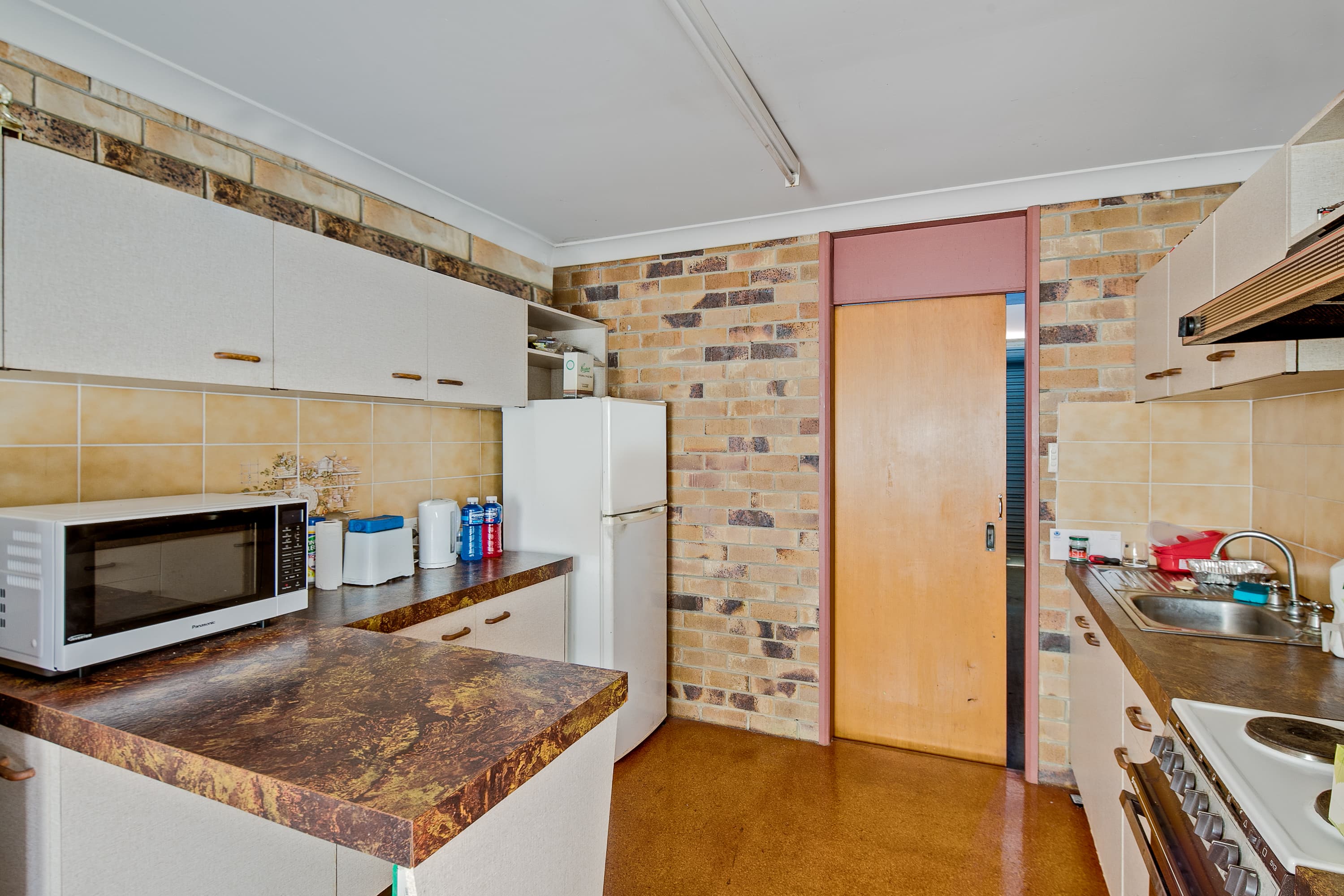 233 Bloomfield Street, Cleveland, Cleveland - Thumbnail 4