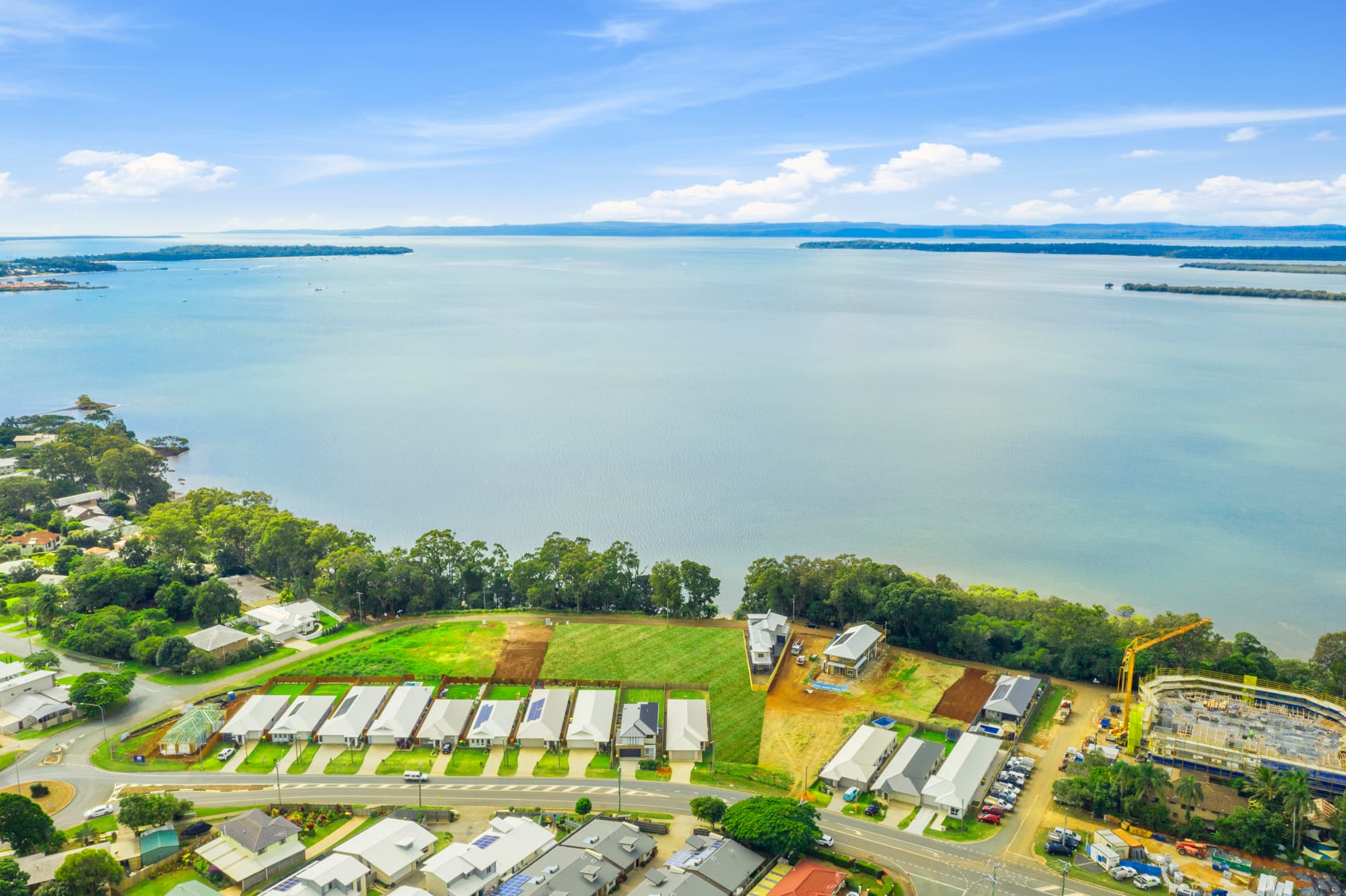 127 Esplanade, Redland Bay, Redland Bay - Thumbnail 2