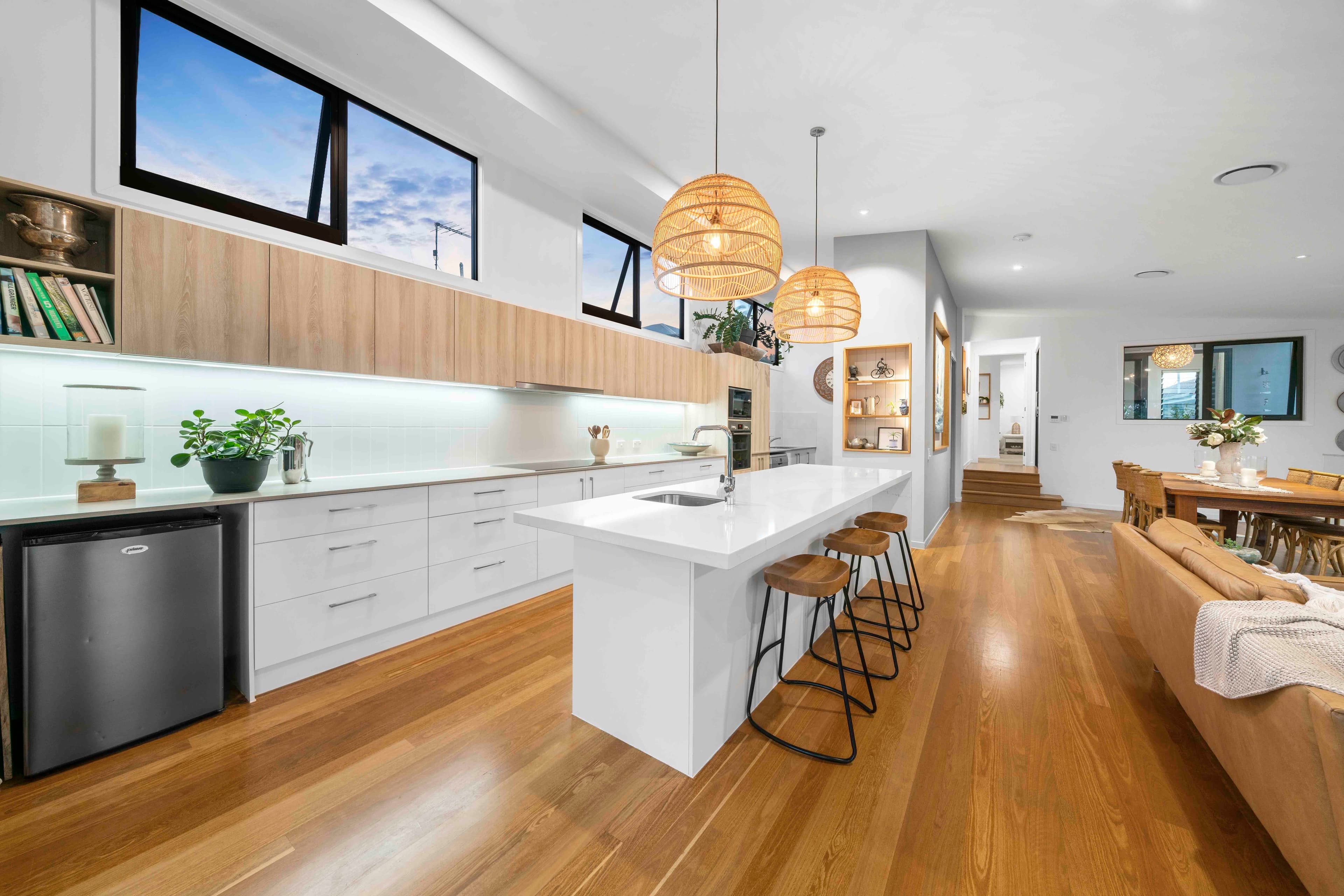 16 O'Connell Parade, Wellington Point, Wellington Point - Thumbnail 3