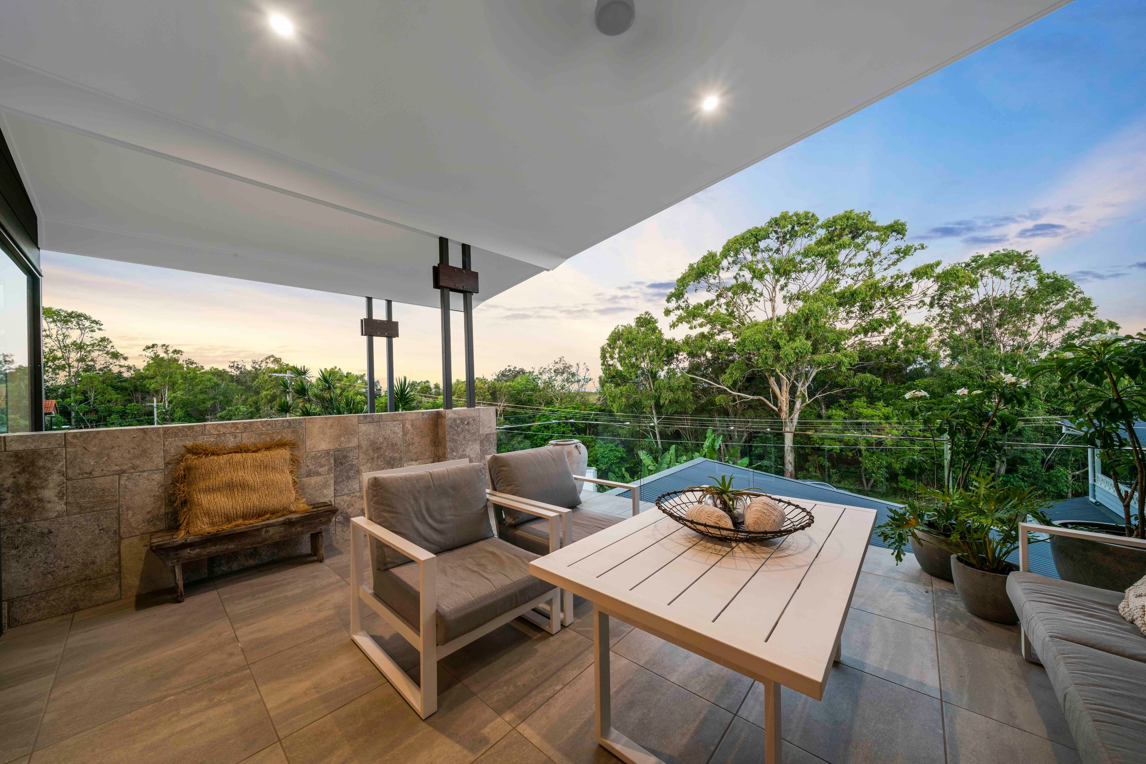 16 O'Connell Parade, Wellington Point, Wellington Point - Thumbnail 2