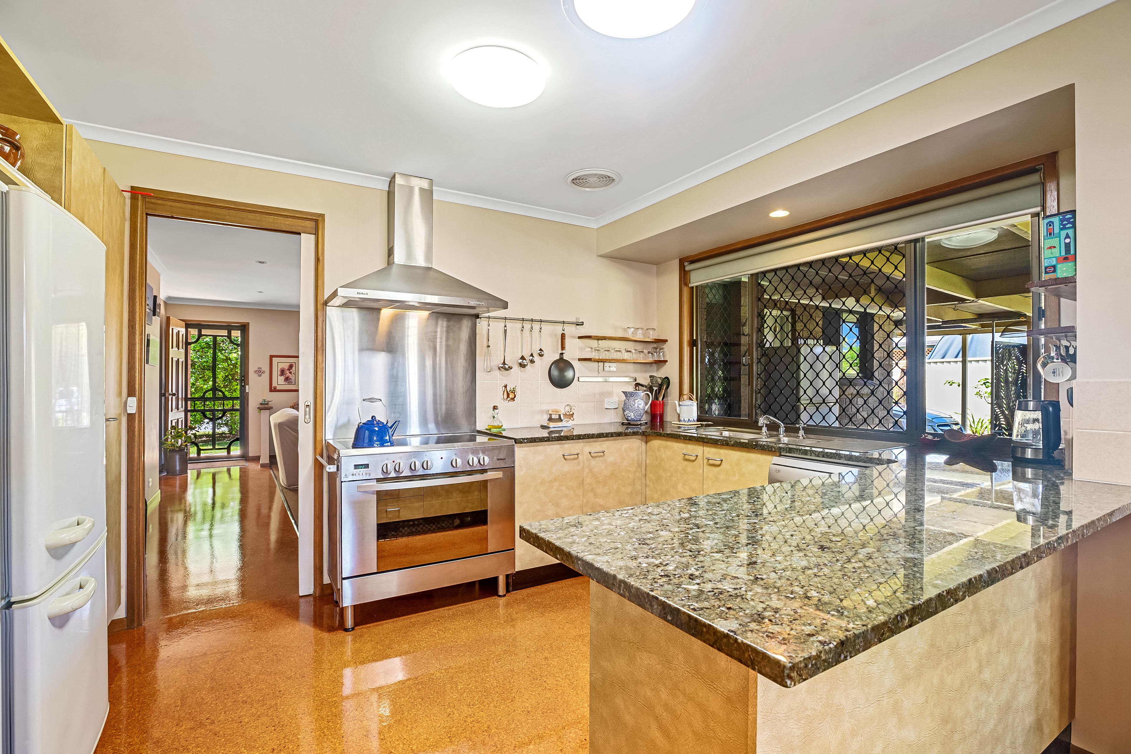 8 Green Street, Banksia Beach, Banksia Beach - Thumbnail 3