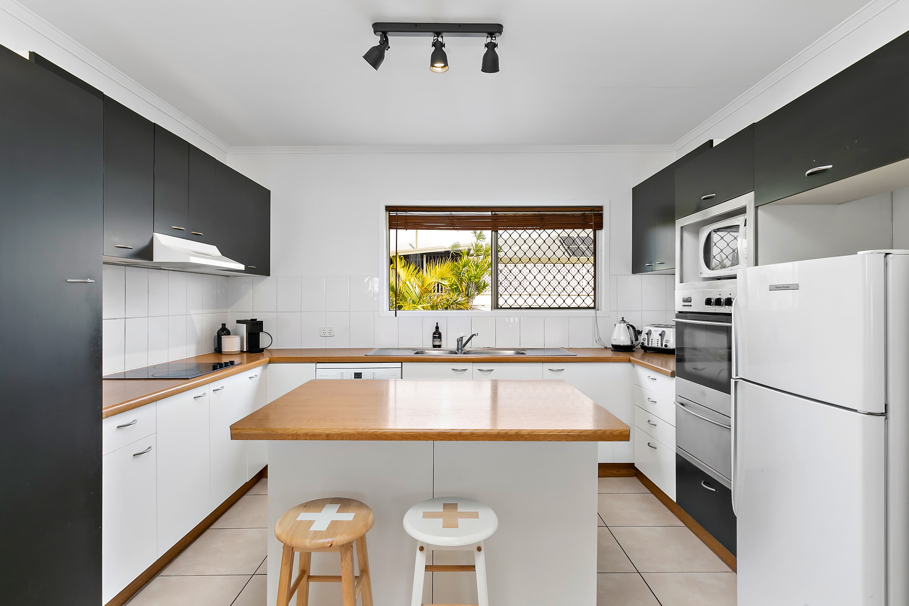 23 Tenth Avenue, Coorparoo, Coorparoo - Thumbnail 8