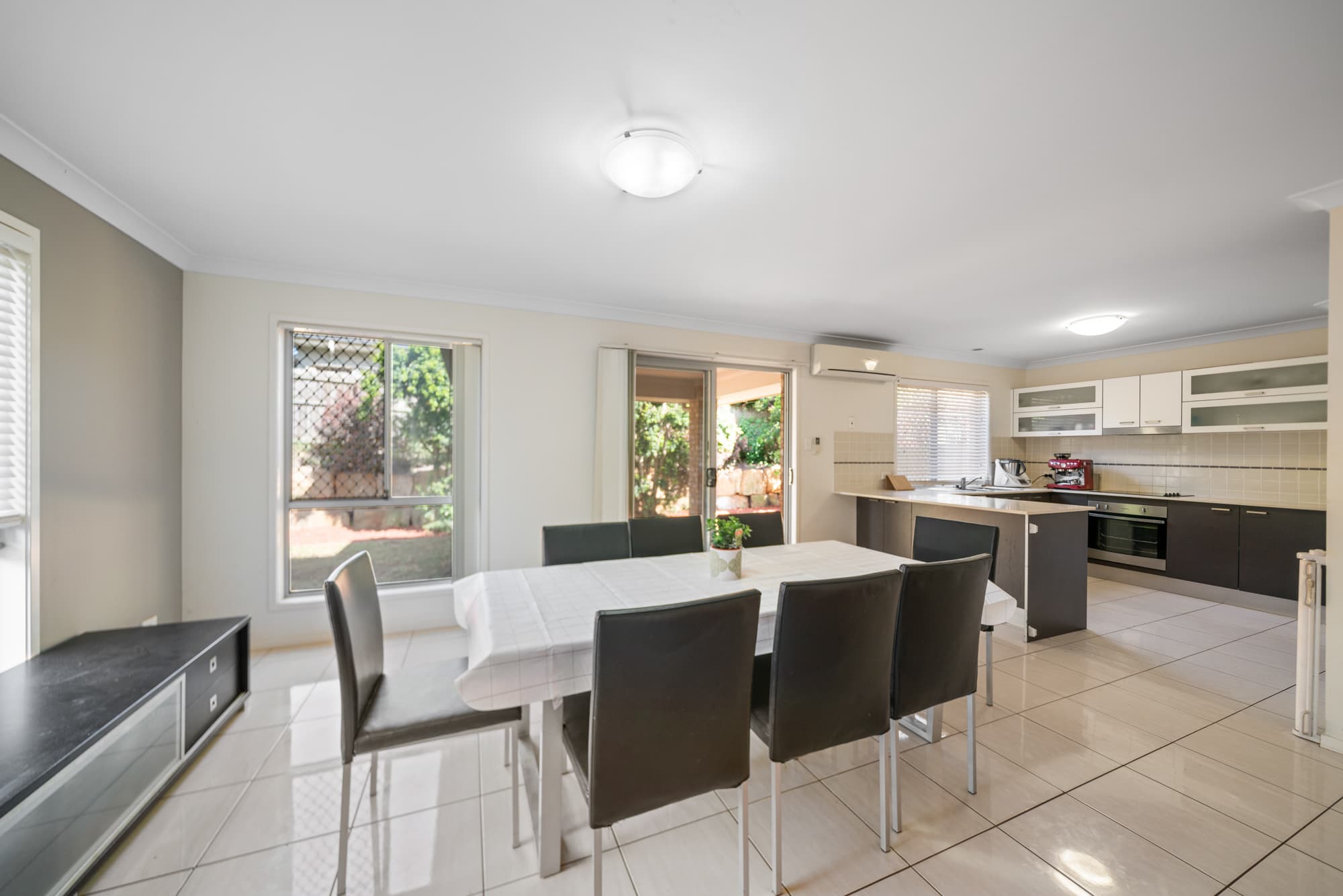 1 Whitsunday Place, Redland Bay, Redland Bay - Thumbnail 4