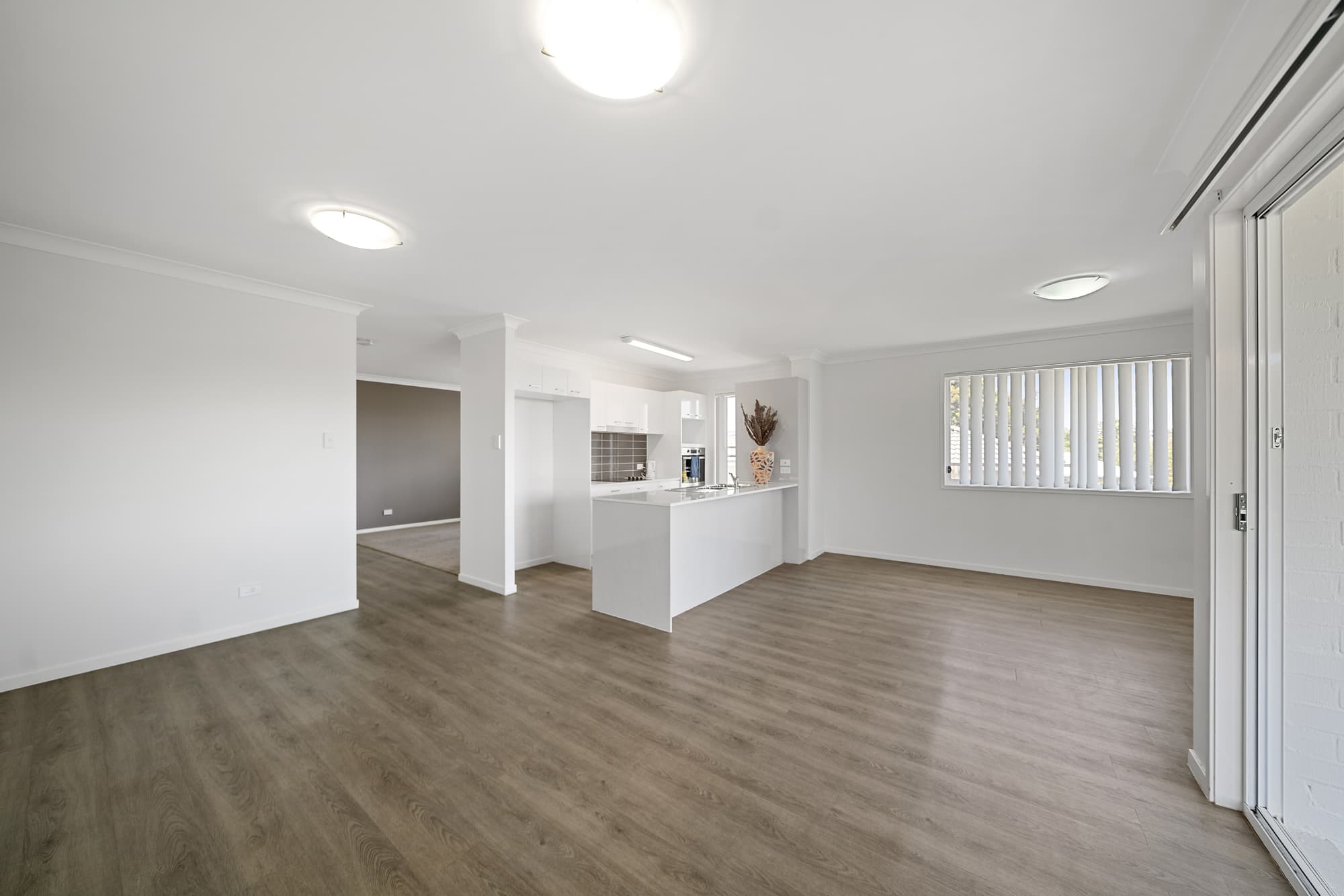 112 Bankswood Drive, Redland Bay, Redland Bay - Thumbnail 5