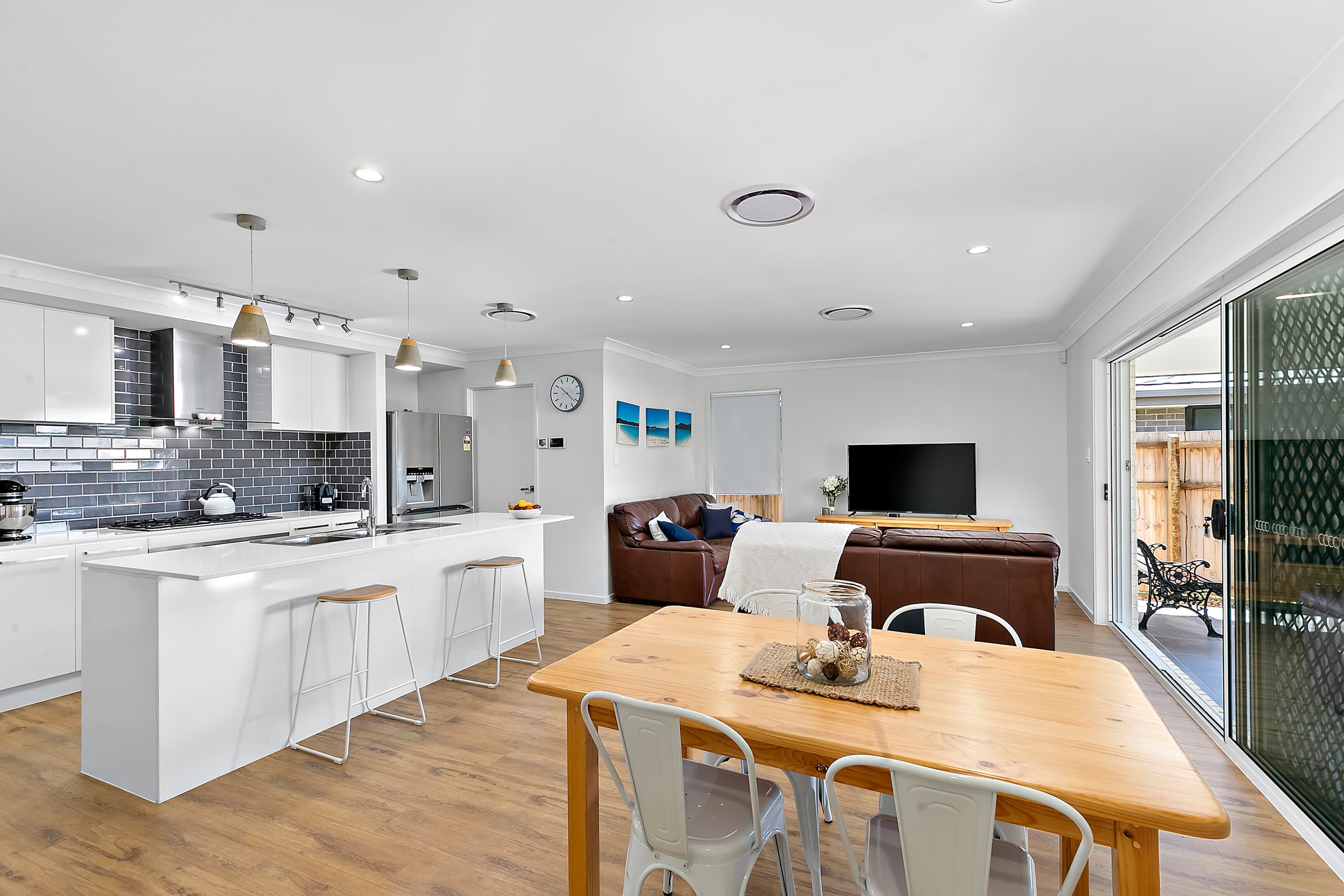 16 Shoalwater Street, Thornlands, Thornlands - Thumbnail 6