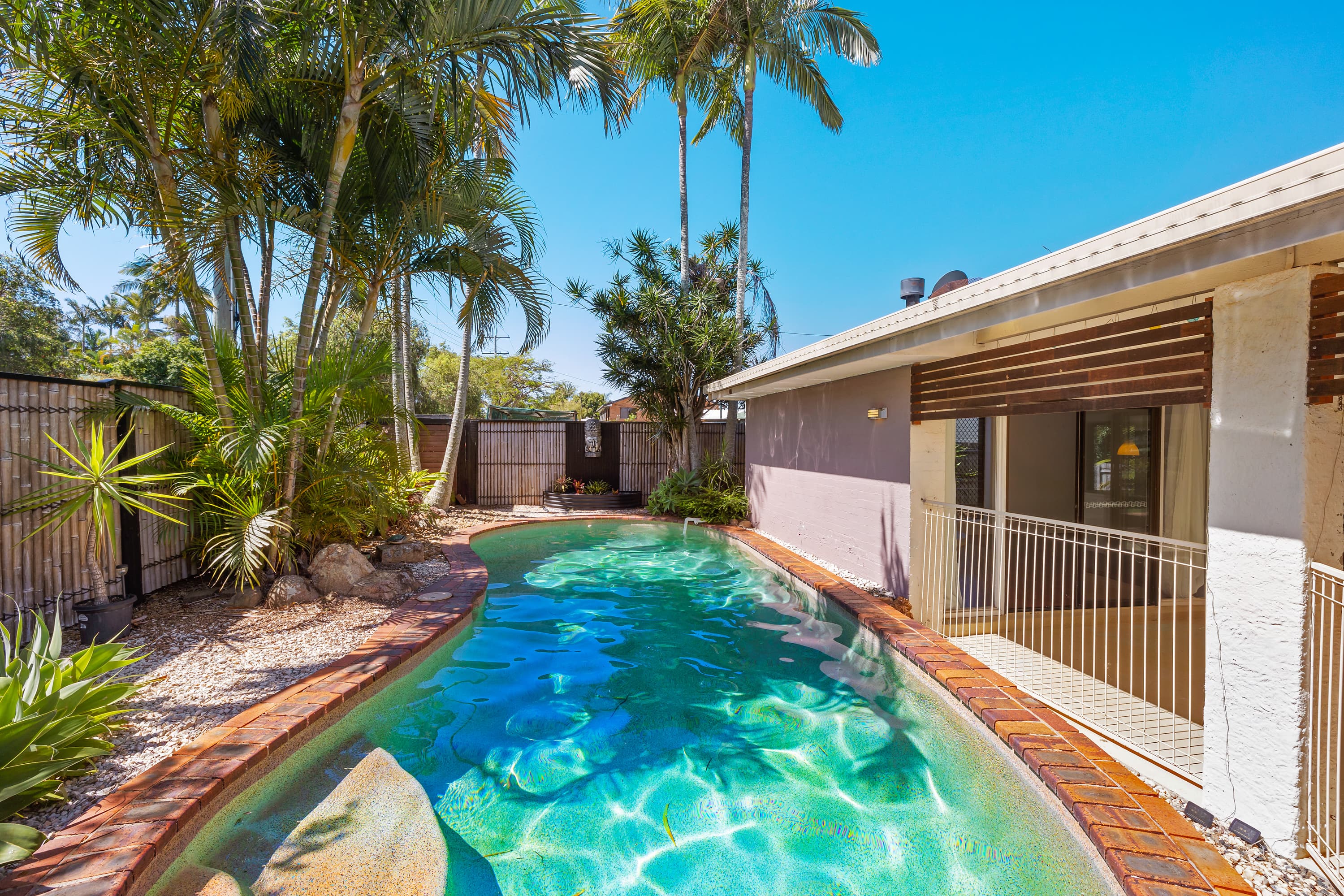 49 Point O'Halloran Road, Victoria Point, Victoria Point - Thumbnail 2