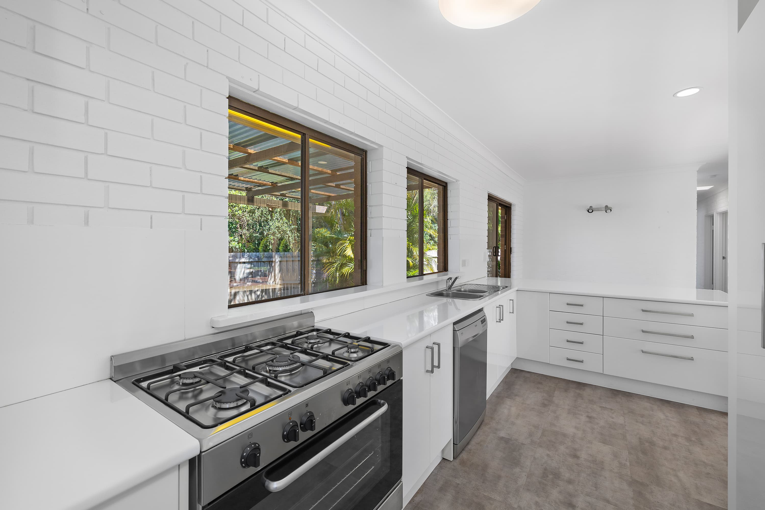 49 Point O'Halloran Road, Victoria Point, Victoria Point - Thumbnail 7