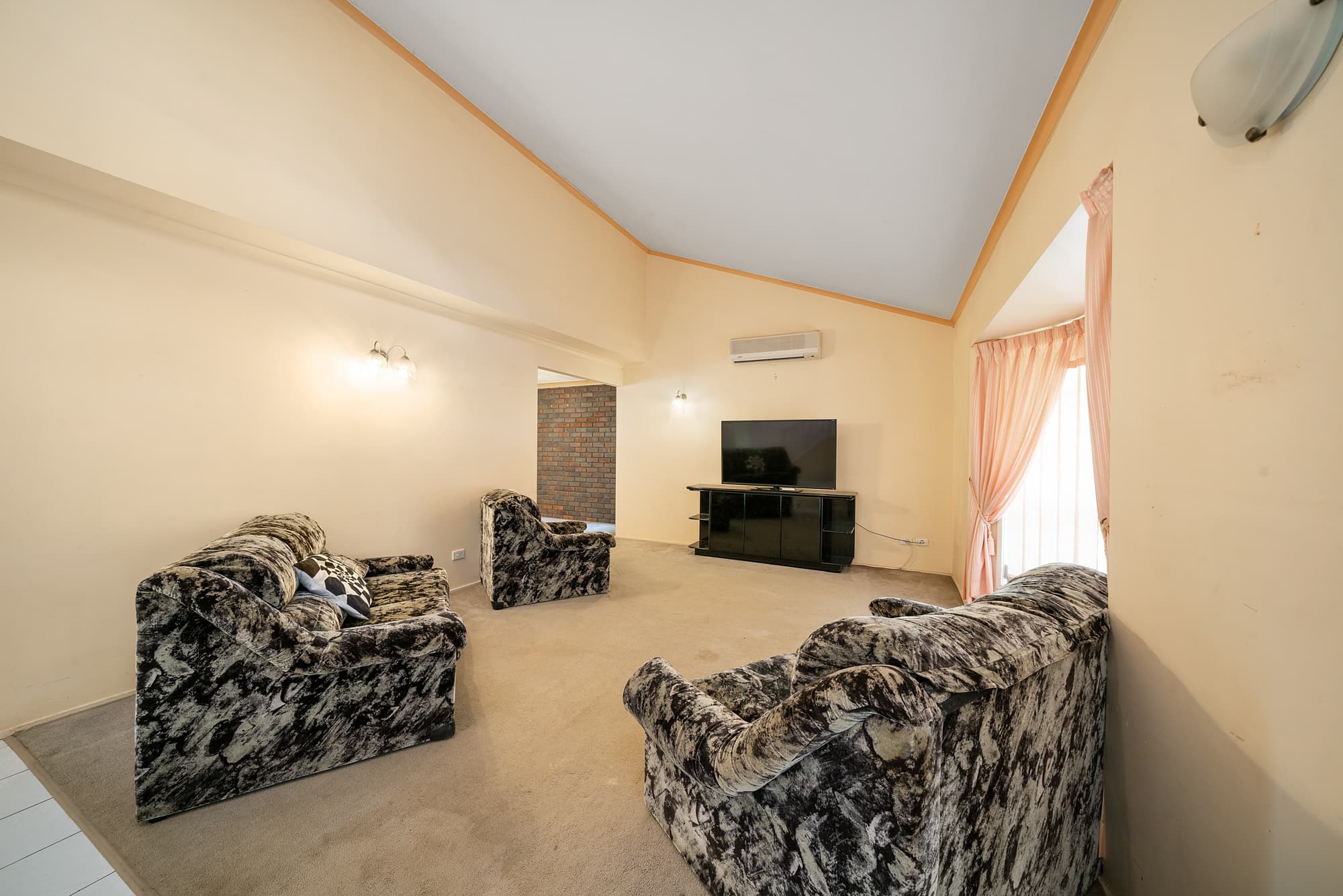 765 Boston Road, Chandler, Chandler - Thumbnail 5