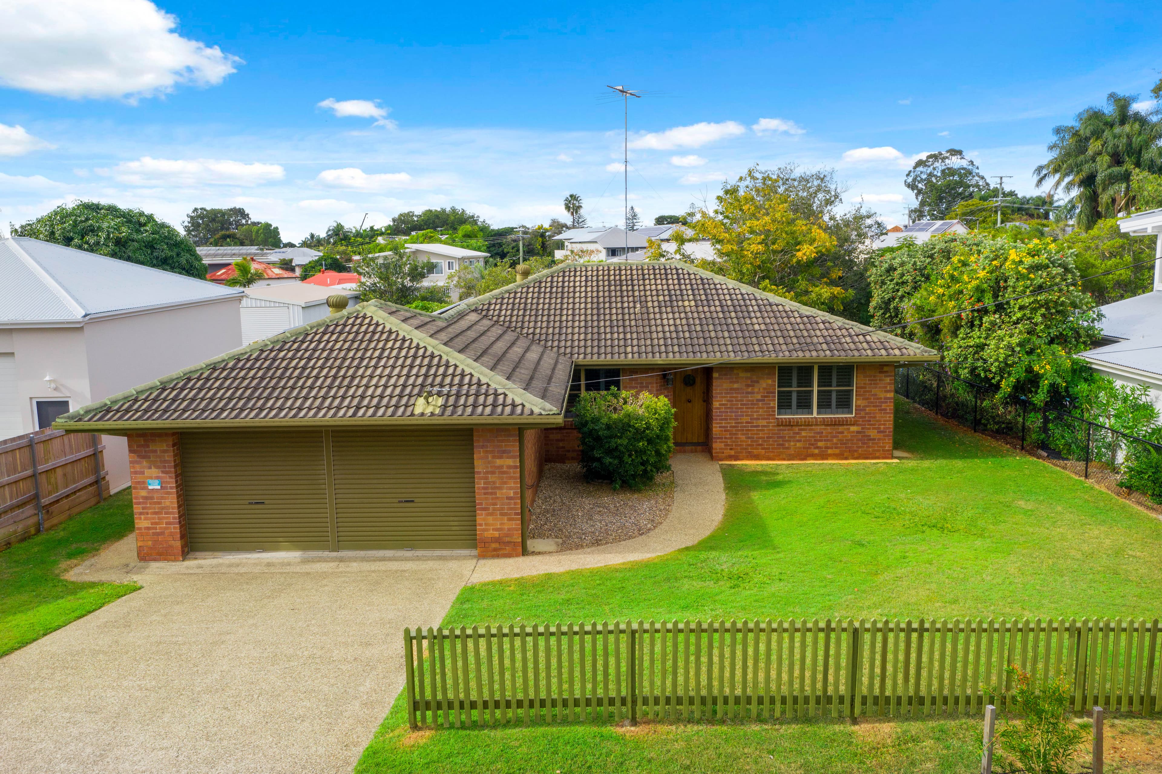 43 Coreen Street, Wynnum, Wynnum - Image 1