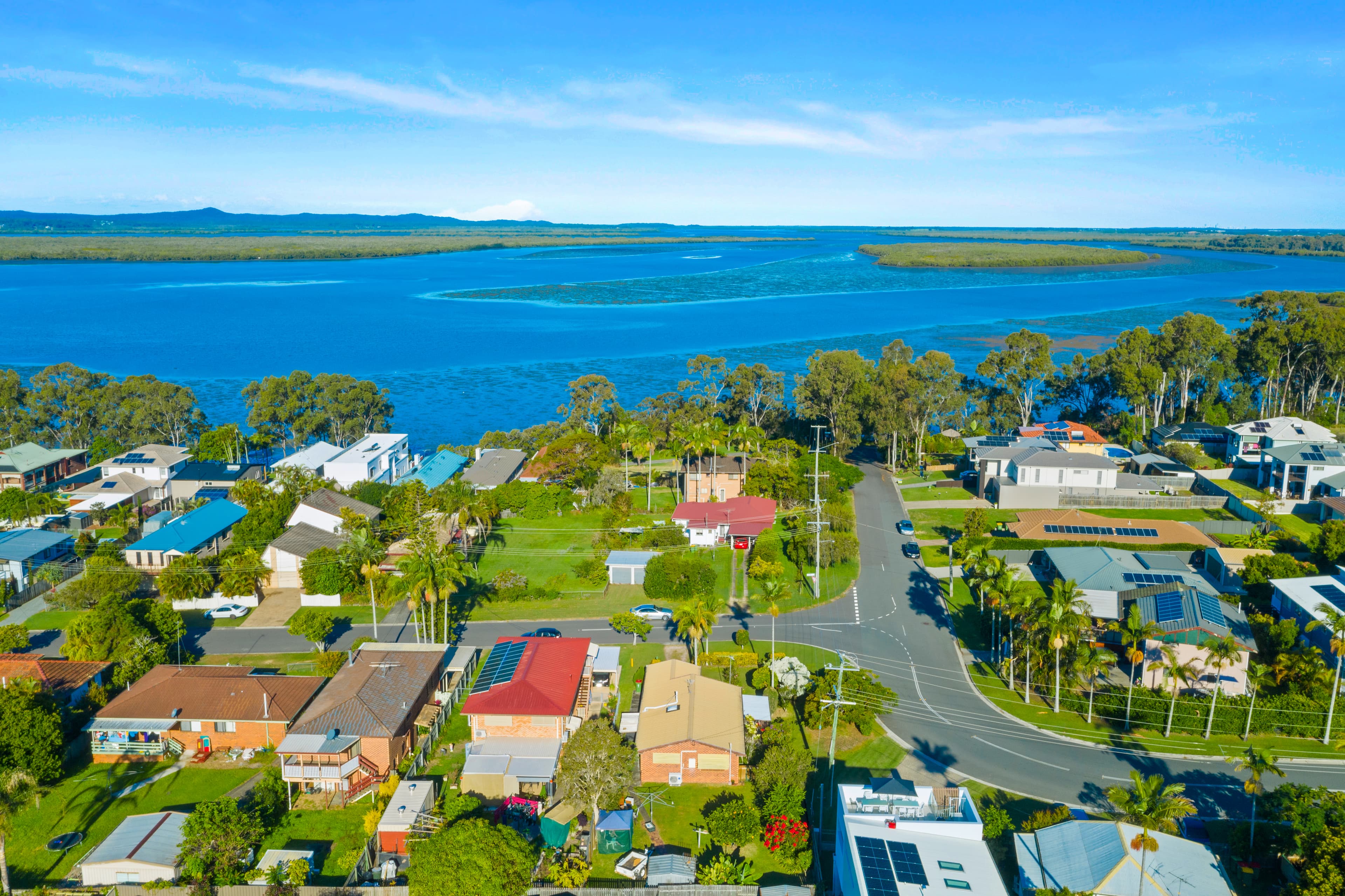 2 Rusbrook Street, Redland Bay, Redland Bay - Thumbnail 2