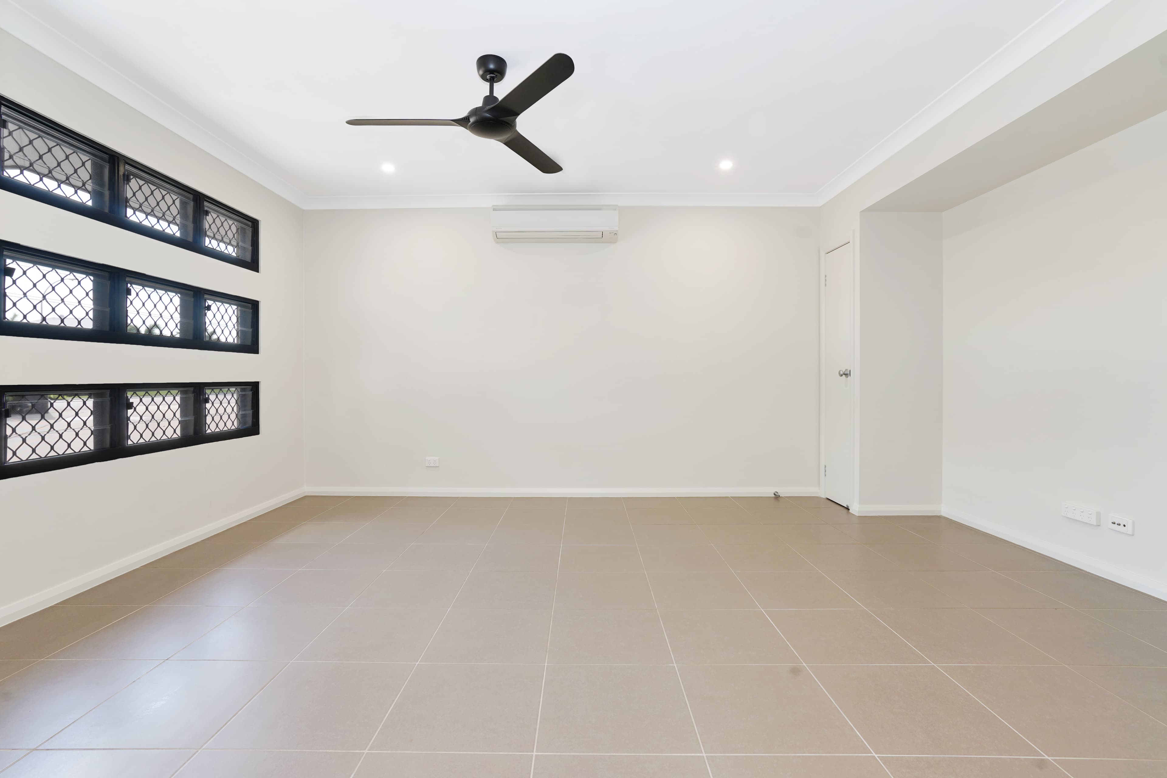 11 Delissaville Place, Rosebery, Rosebery - Thumbnail 8