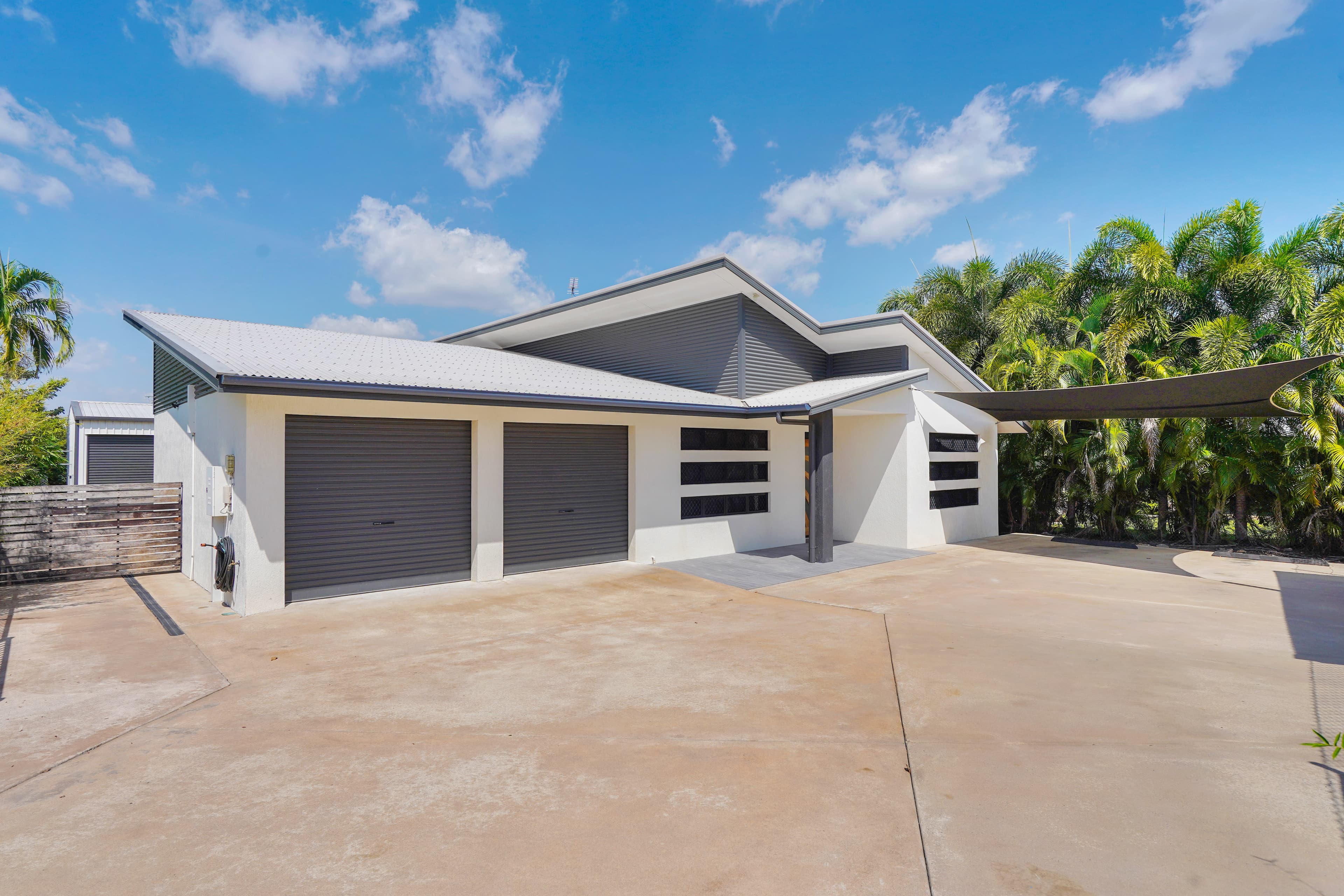 11 Delissaville Place, Rosebery, Rosebery - Image 1