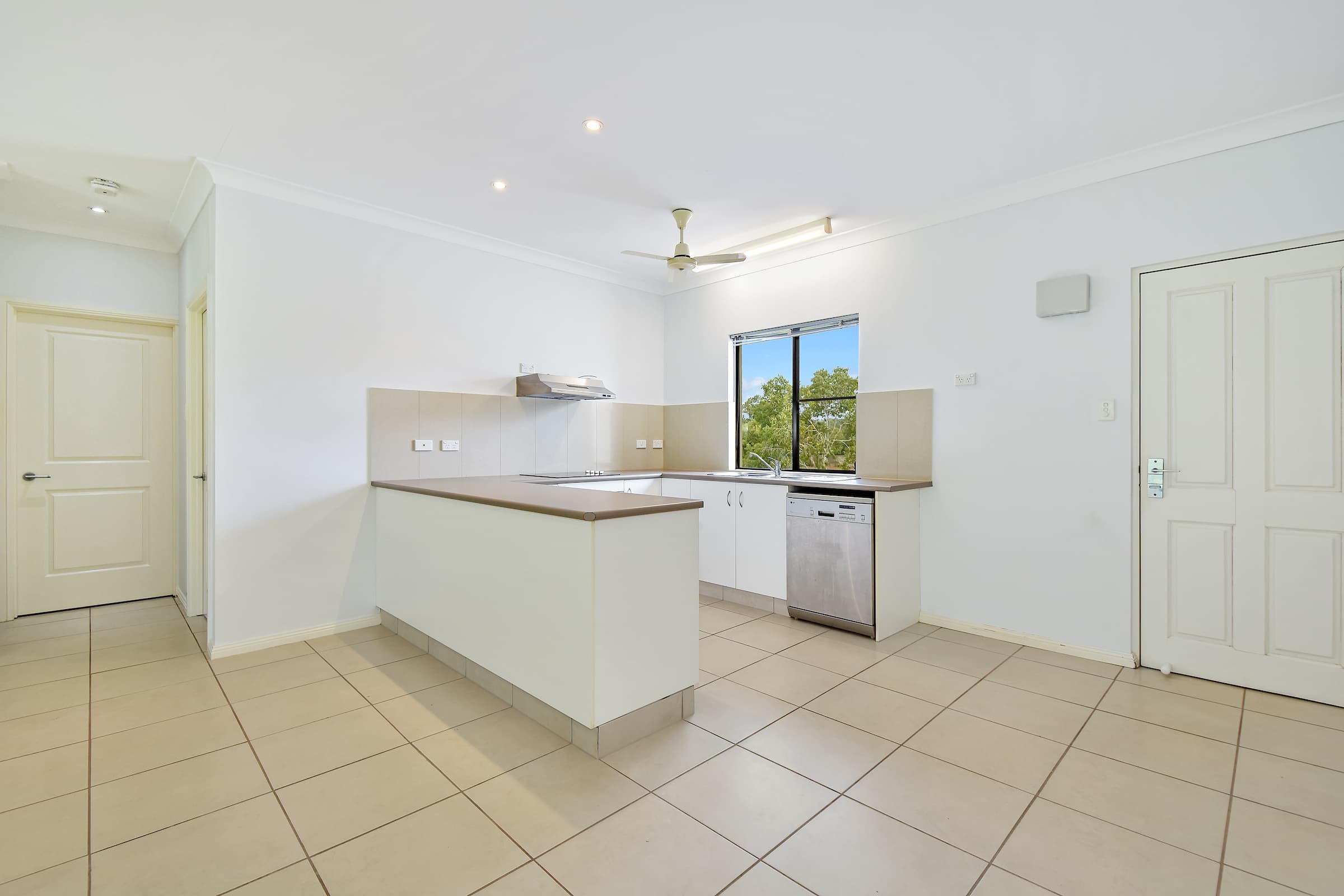 53/6 Wright Crescent, Gray, Gray - Thumbnail 2