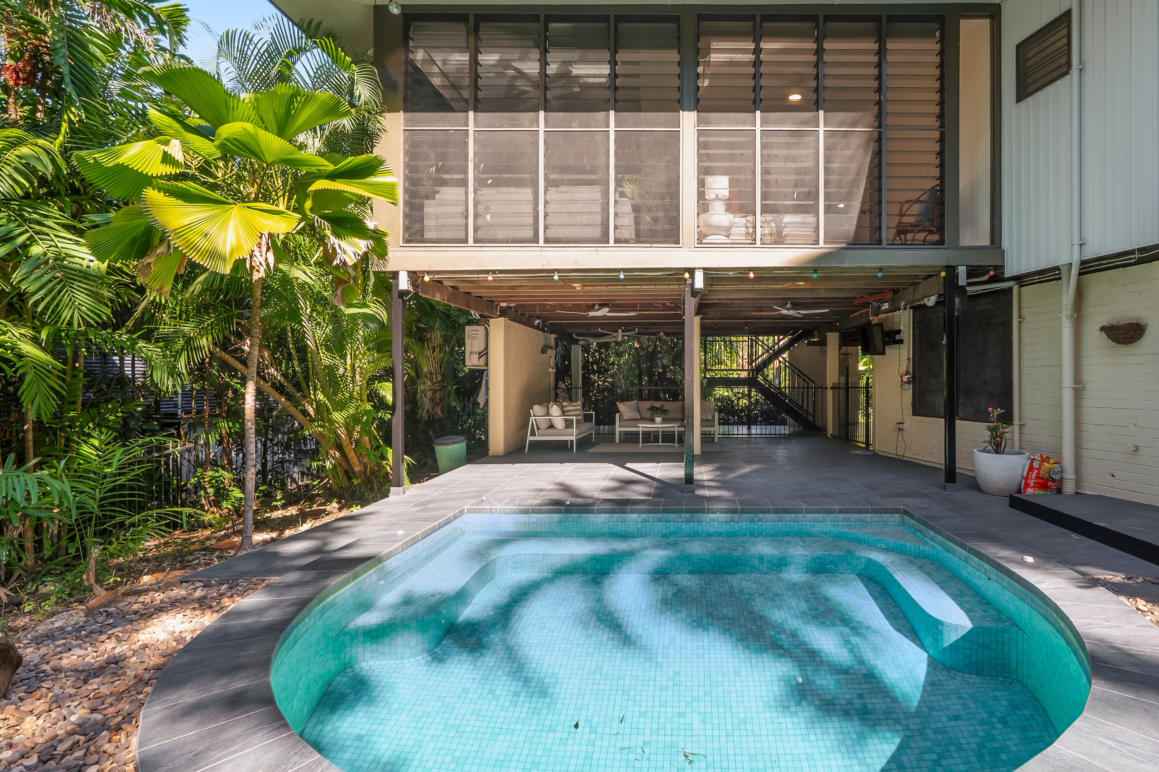 2 Gothenburg Court, Stuart Park, Stuart Park - Thumbnail 3