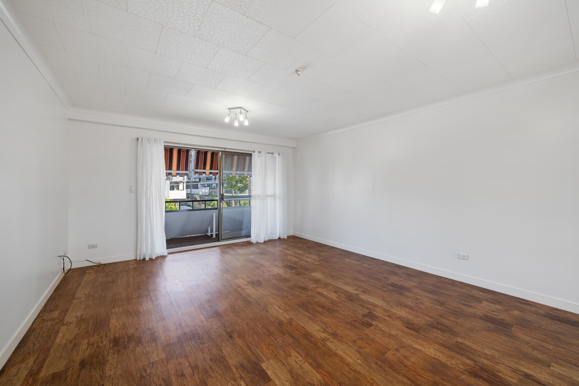 14/11-15 Wharf Street, Cleveland, Cleveland - Thumbnail 7