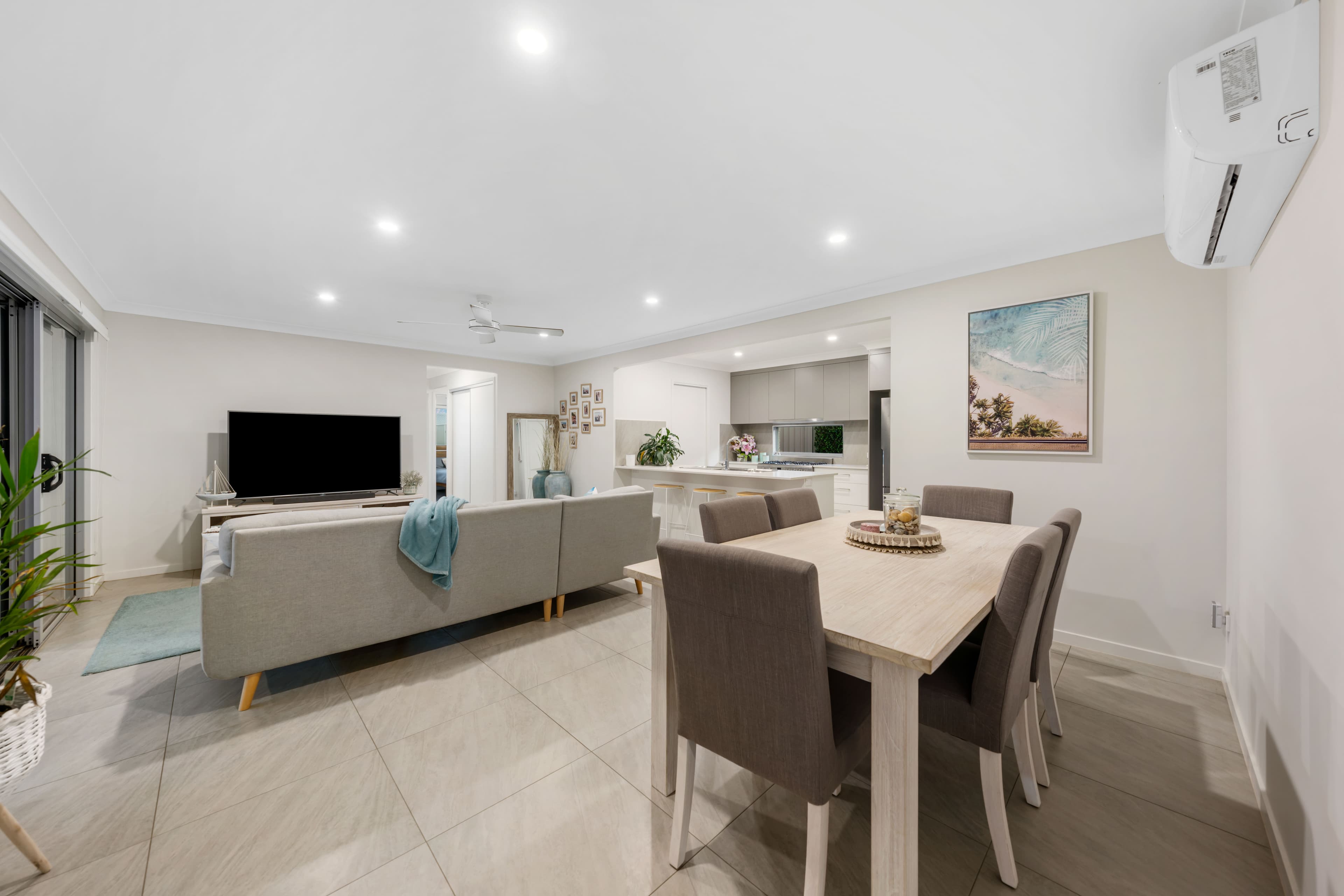 19 Jake Circuit, Redland Bay, Redland Bay - Thumbnail 3