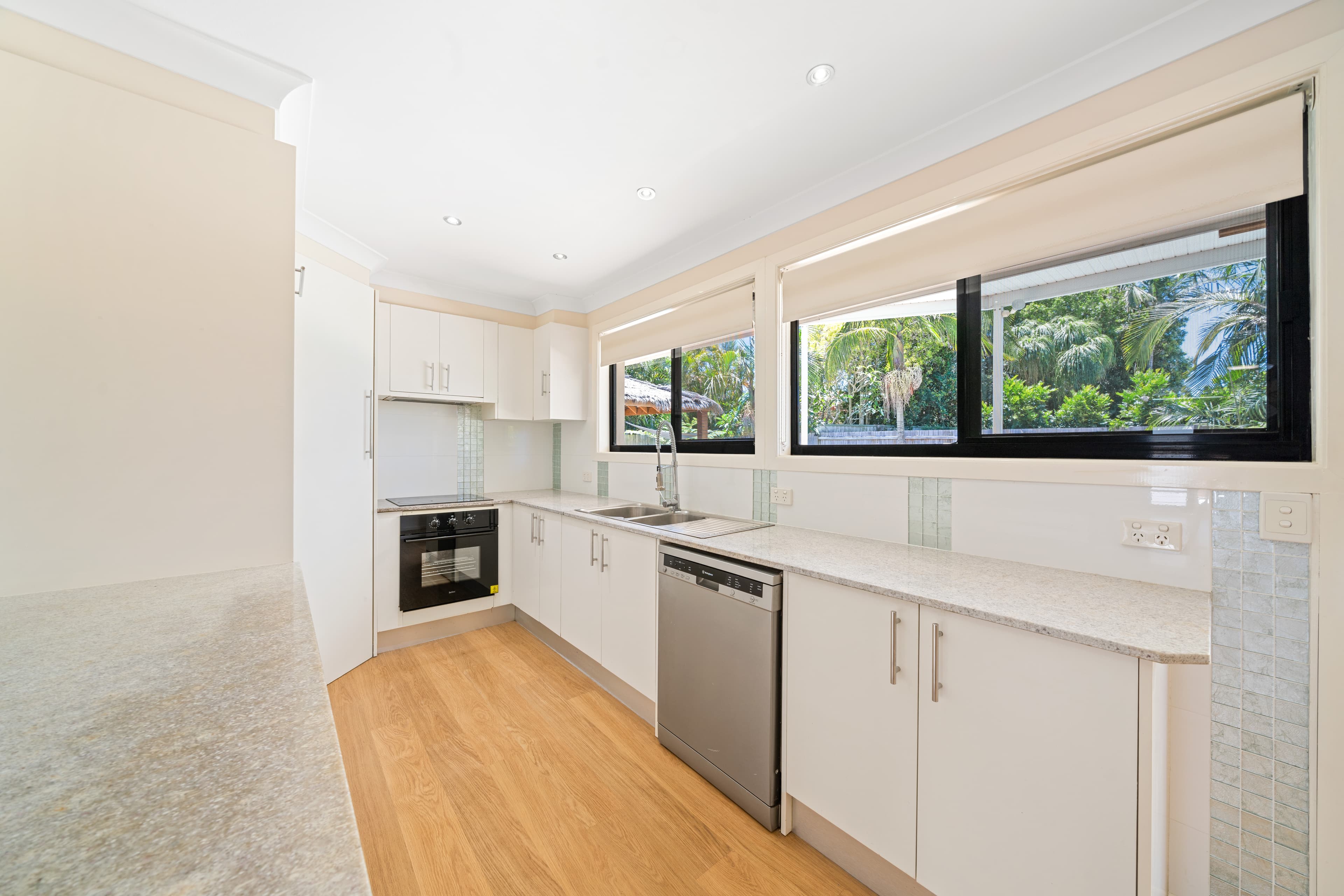 287 Morala Avenue, Runaway Bay, Runaway Bay - Thumbnail 5
