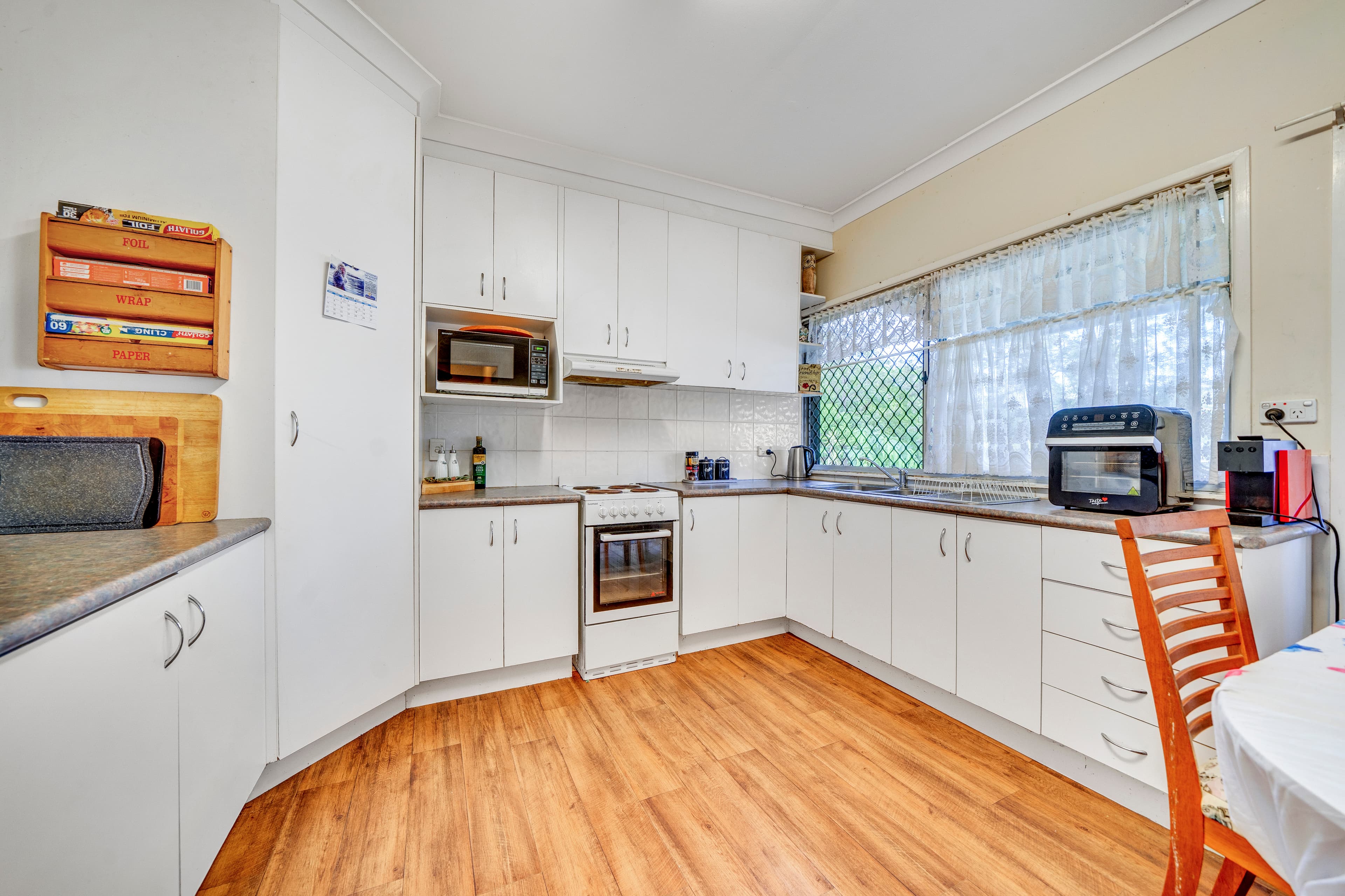 15 Woods Court, Bellbird Park, Bellbird Park - Thumbnail 3