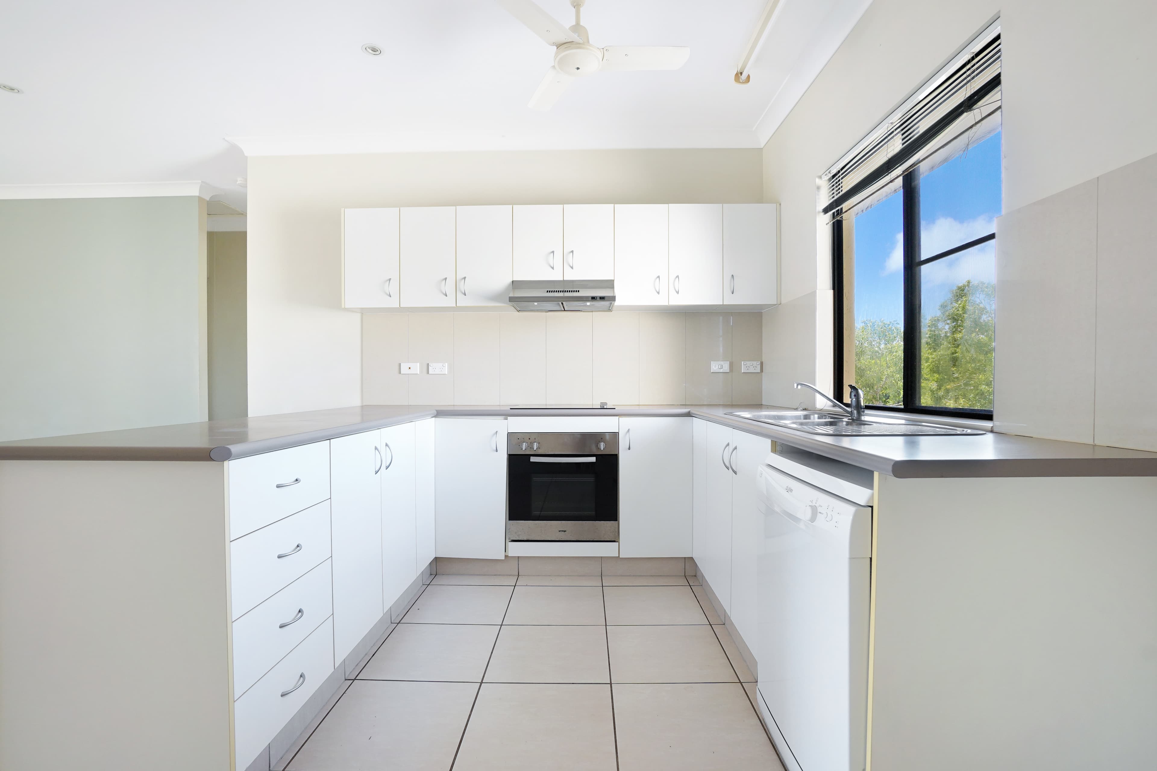 49/6 Wright Crescent, Gray, Gray - Thumbnail 3
