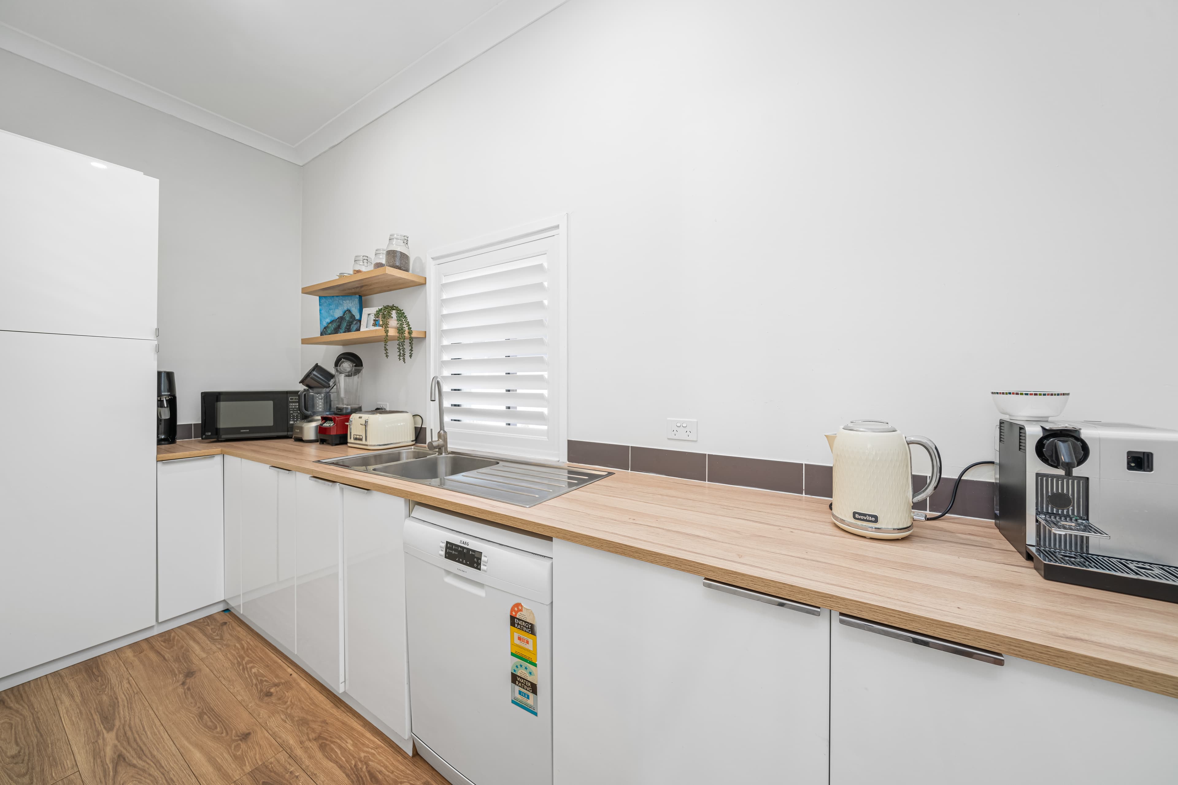 13-15 Matilda Street, Wellington Point, Wellington Point - Thumbnail 2