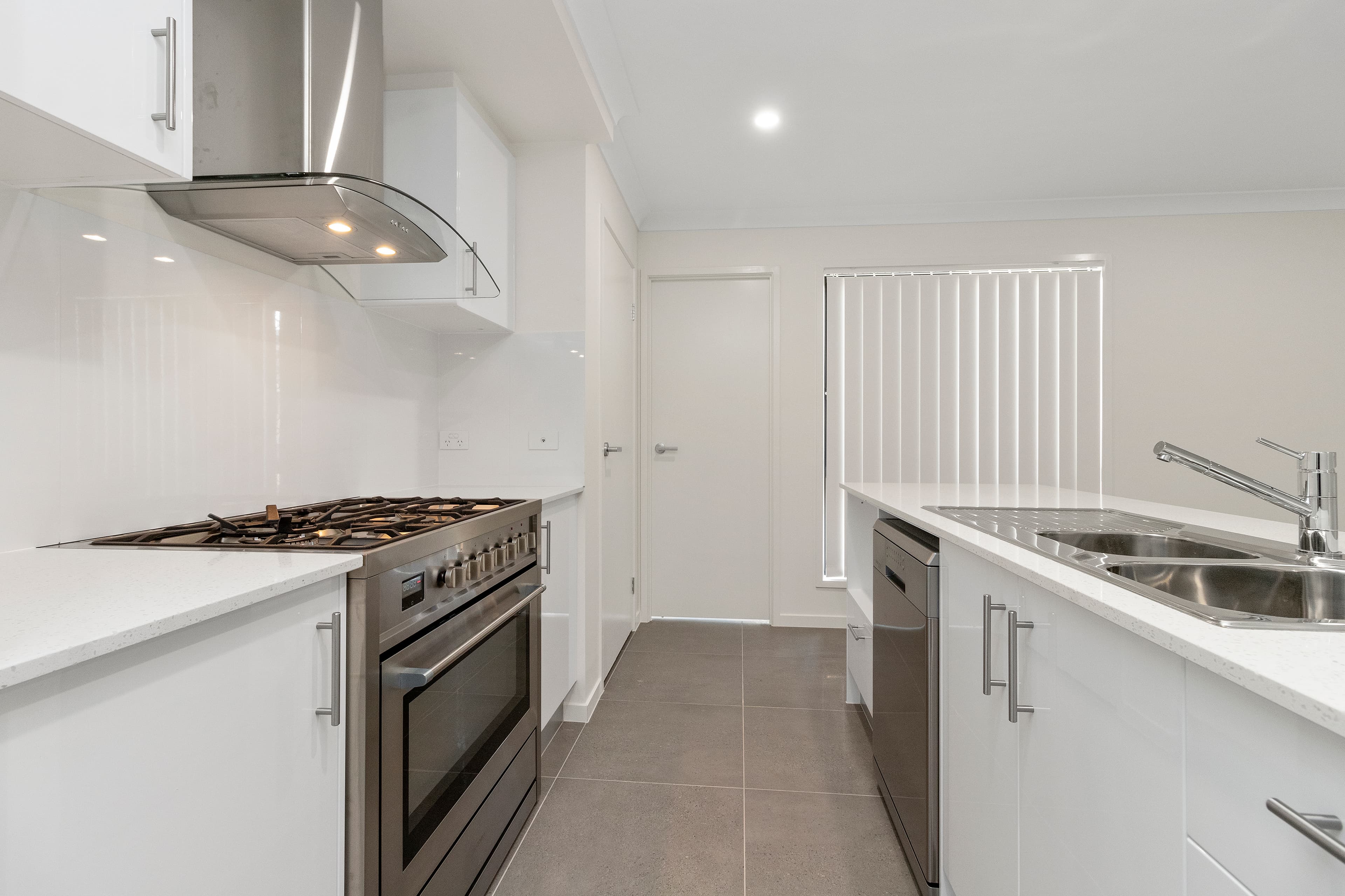 68 Swansea Circuit, Redland Bay, Redland Bay - Thumbnail 5