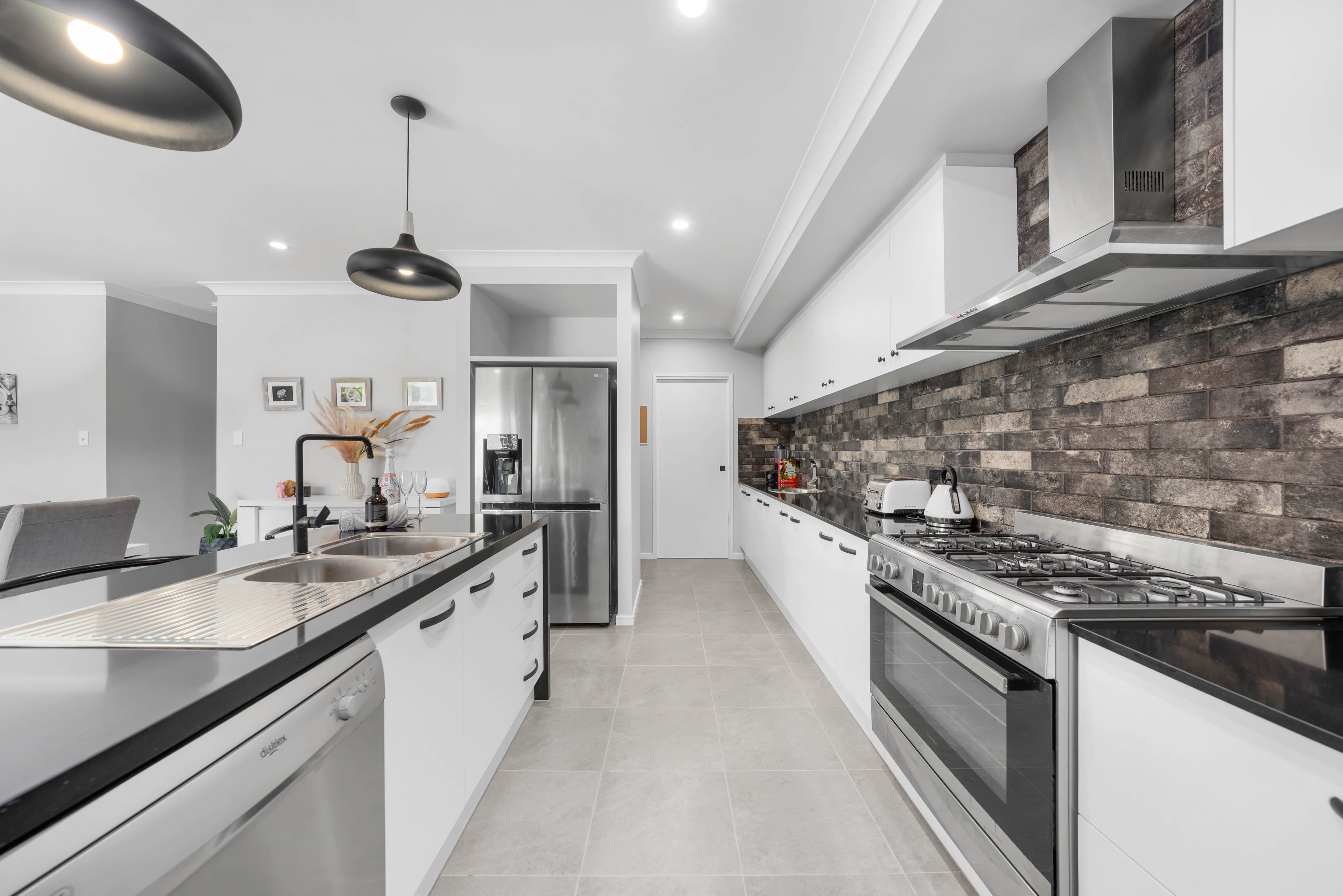 1 Rauburn Street, Thornlands, Thornlands - Thumbnail 4