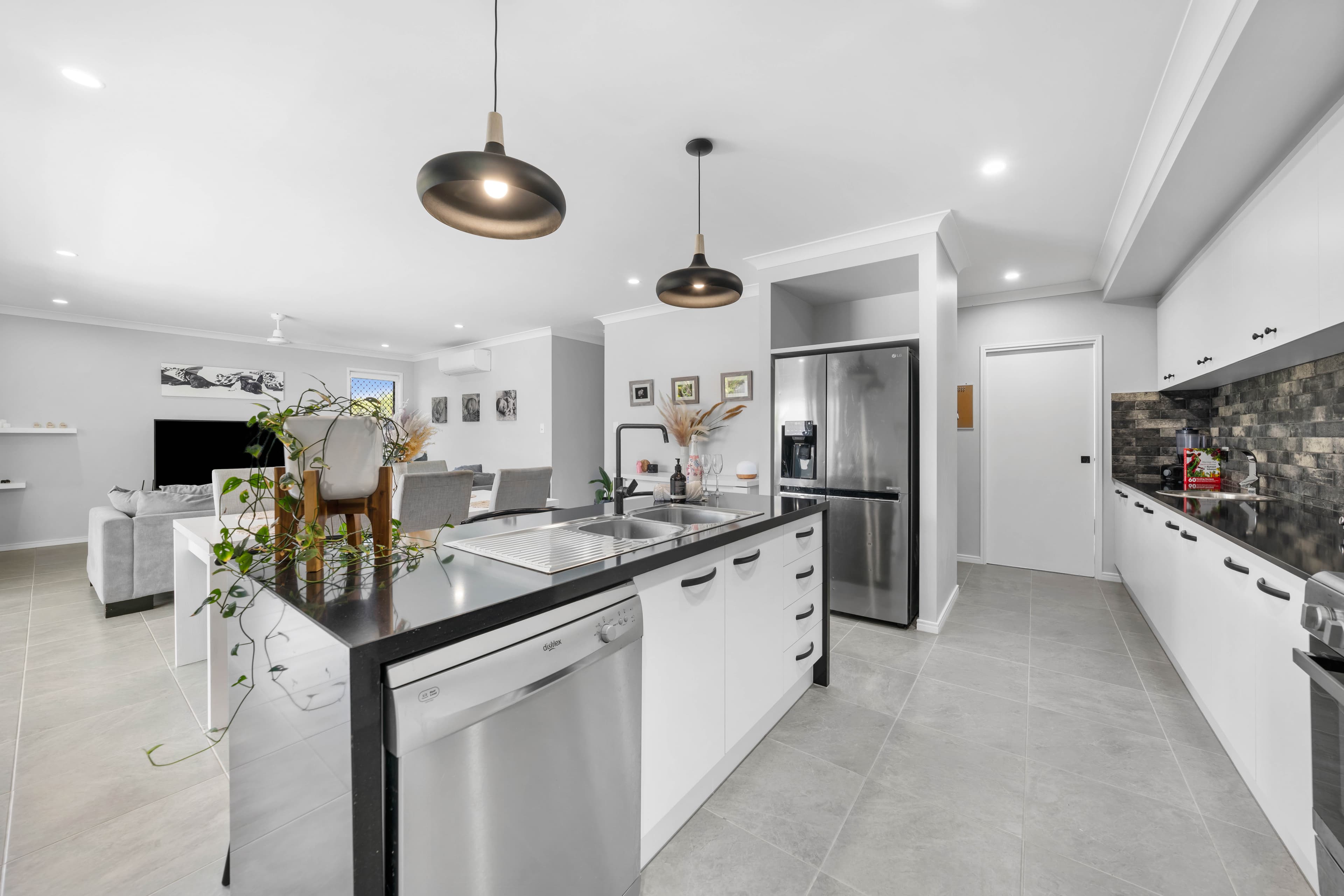 1 Rauburn Street, Thornlands, Thornlands - Thumbnail 6