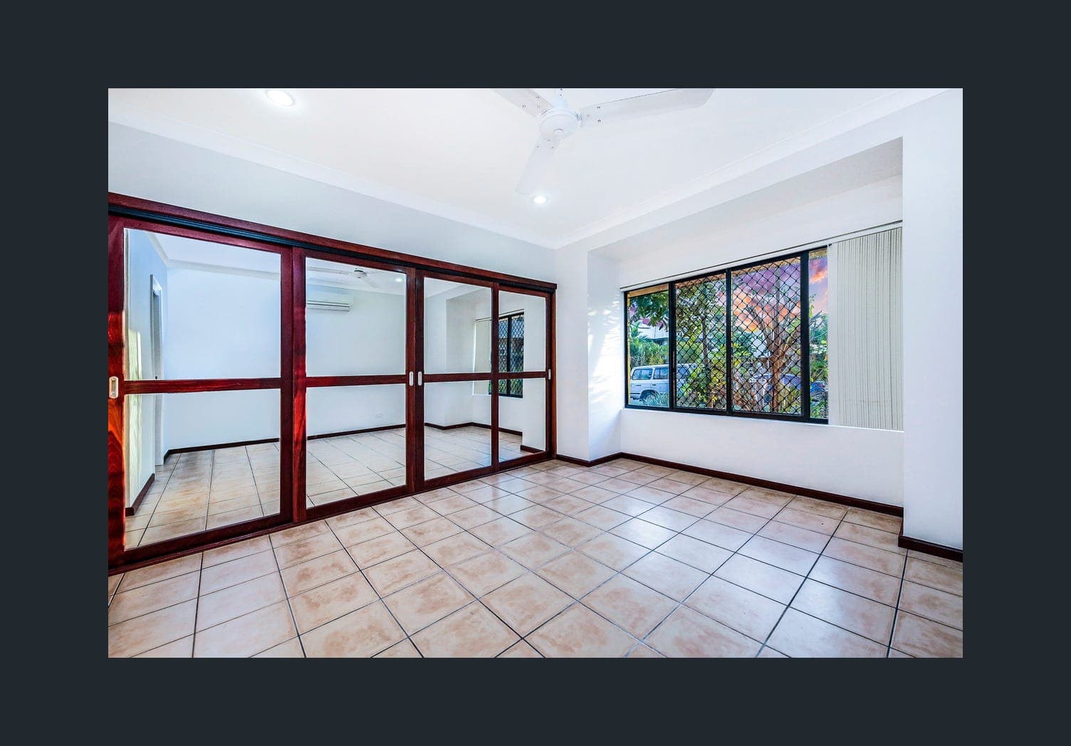 1 Crown Court, Durack, Durack - Thumbnail 4