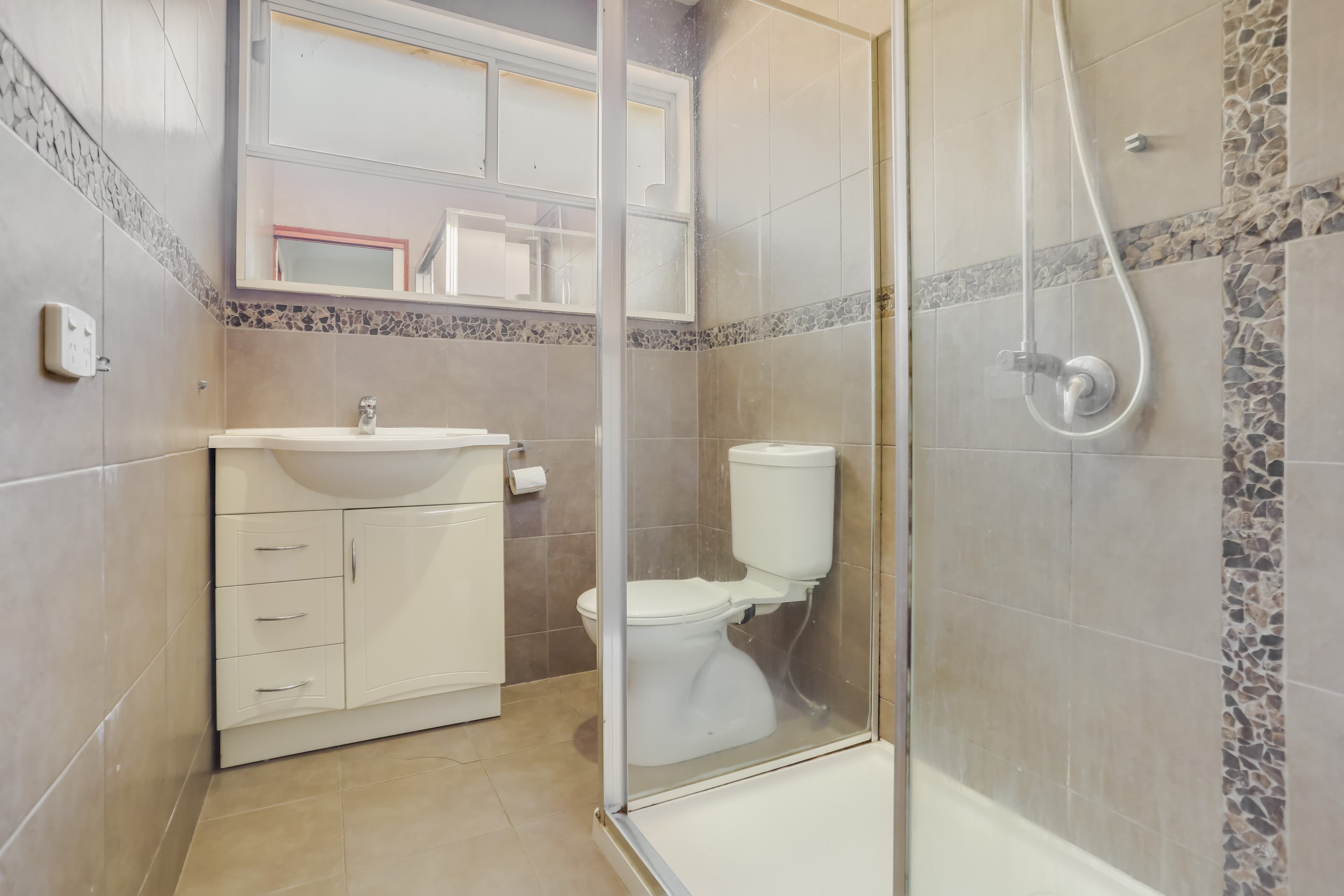 27 Dunkeld Avenue, Sunshine North, Sunshine North - Thumbnail 6