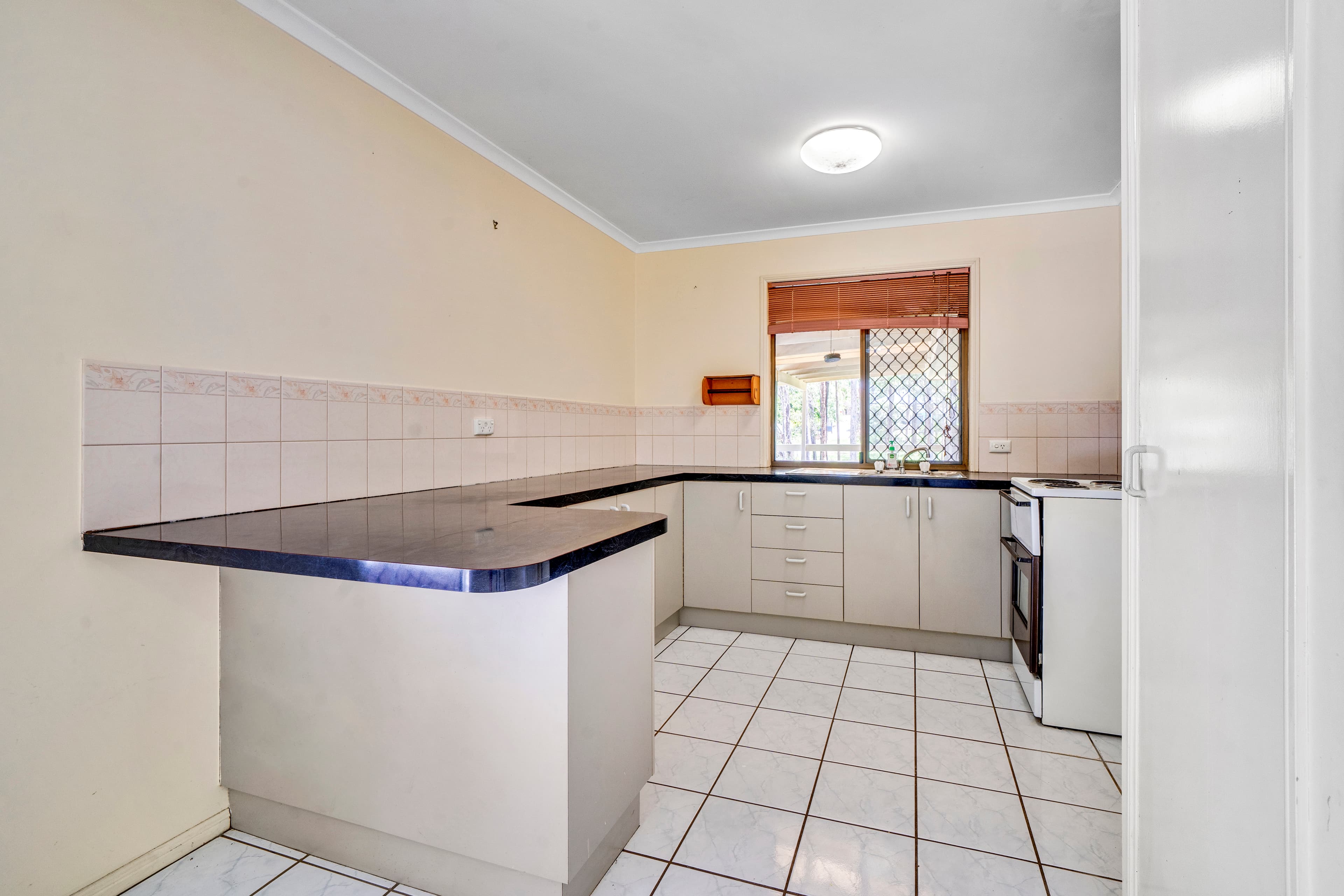 15 Buttler Street, Bellbird Park, Bellbird Park - Thumbnail 5