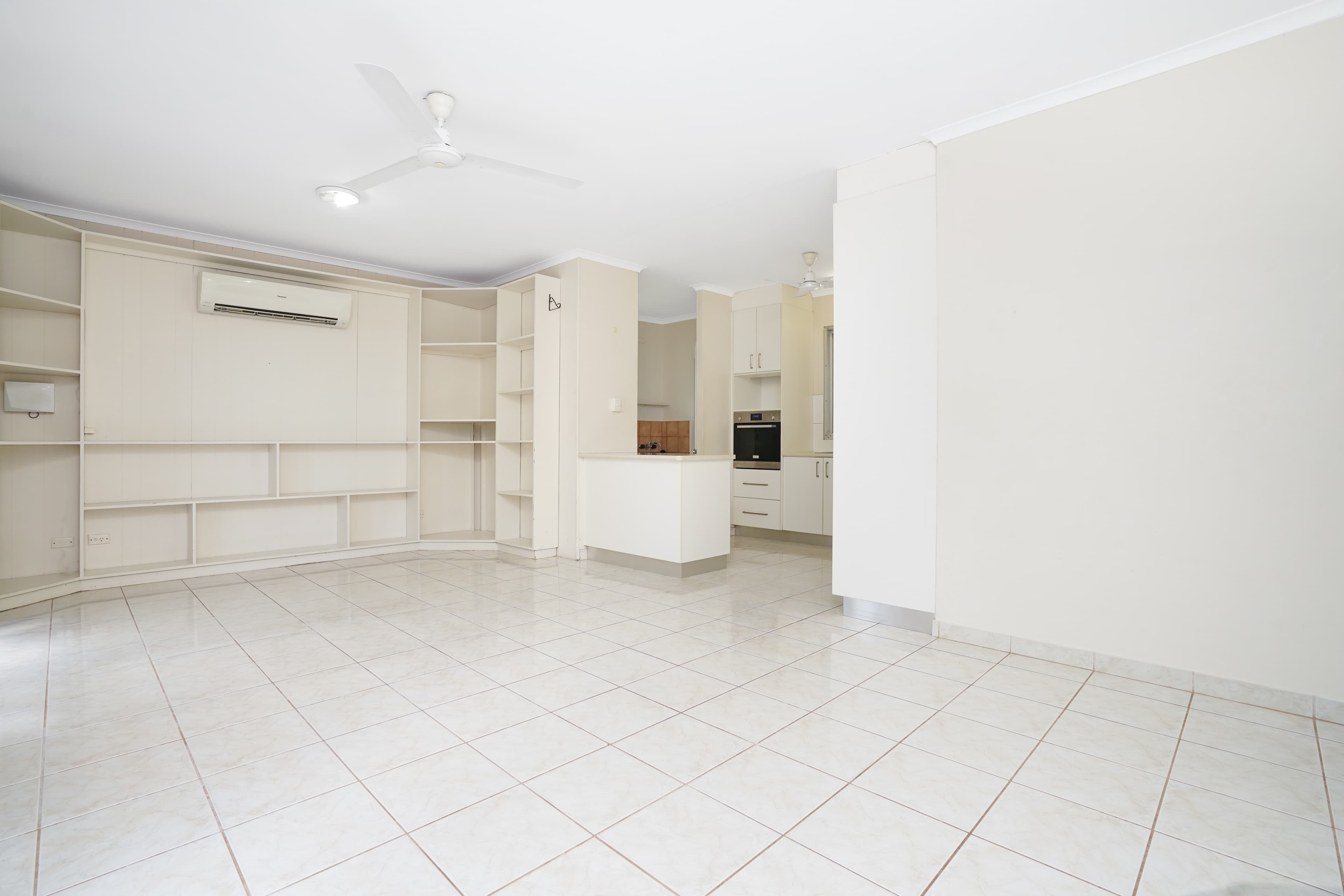 48 Mistletoe Circuit, Karama, Karama - Thumbnail 8