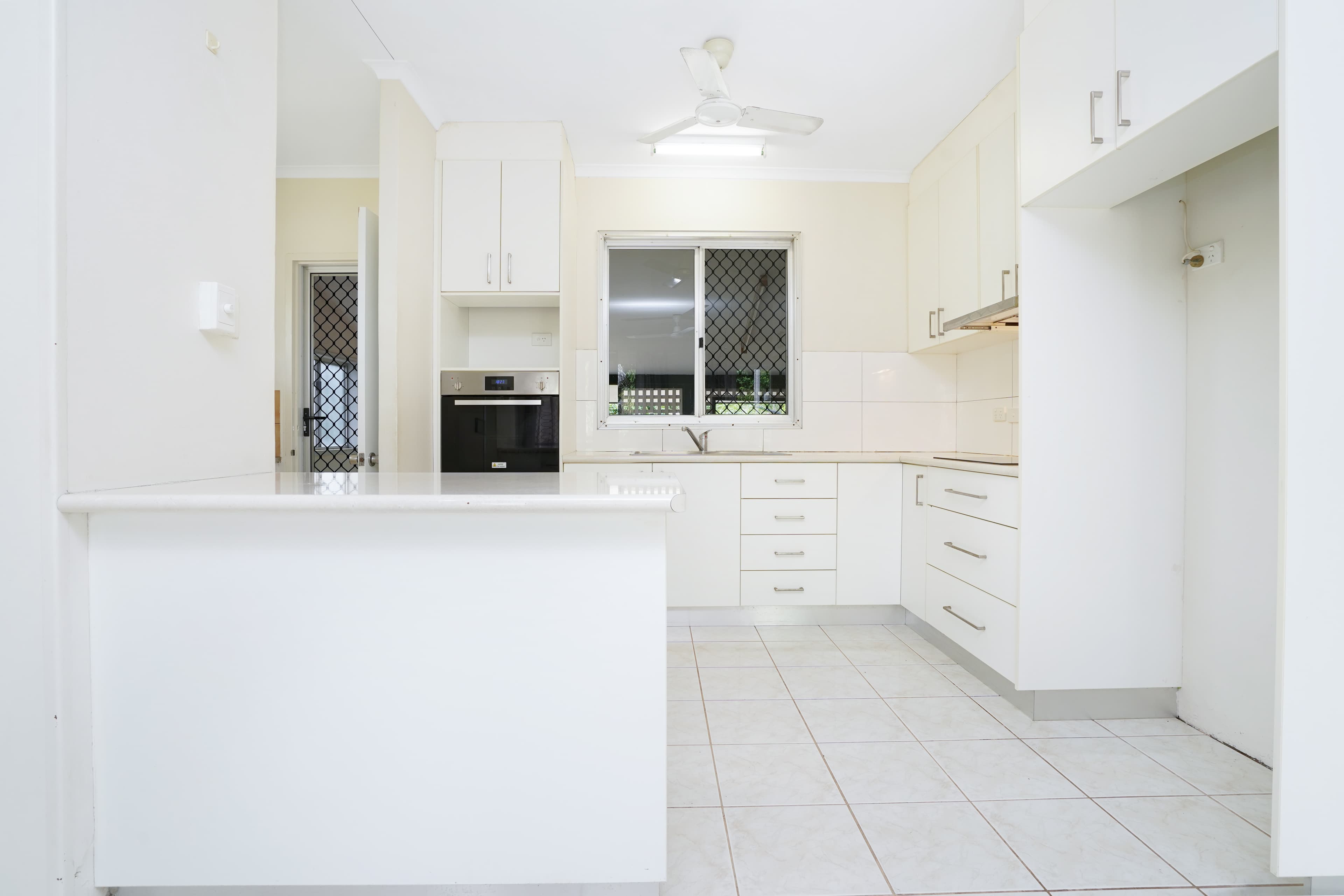 48 Mistletoe Circuit, Karama, Karama - Thumbnail 5