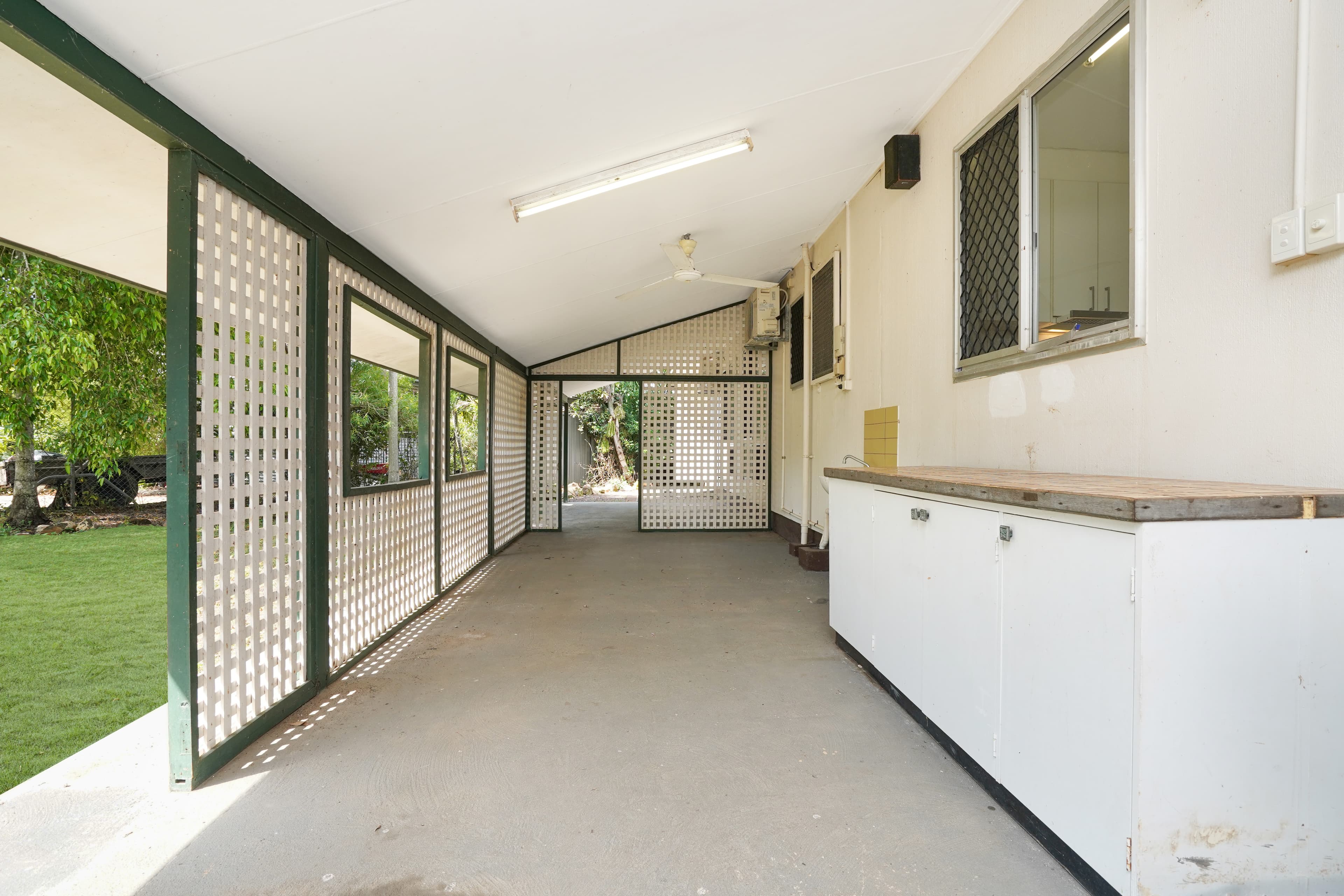 48 Mistletoe Circuit, Karama, Karama - Thumbnail 3