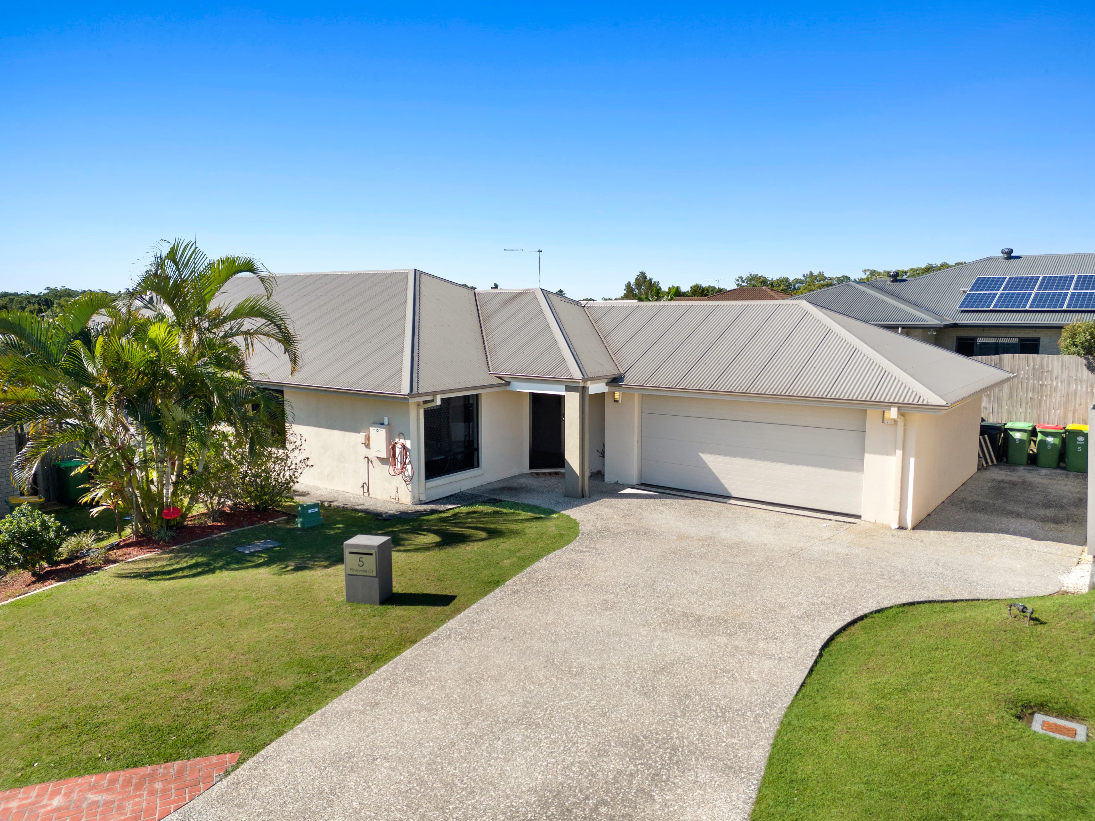 5 Pinevale Court, Victoria Point, Victoria Point - Image 1